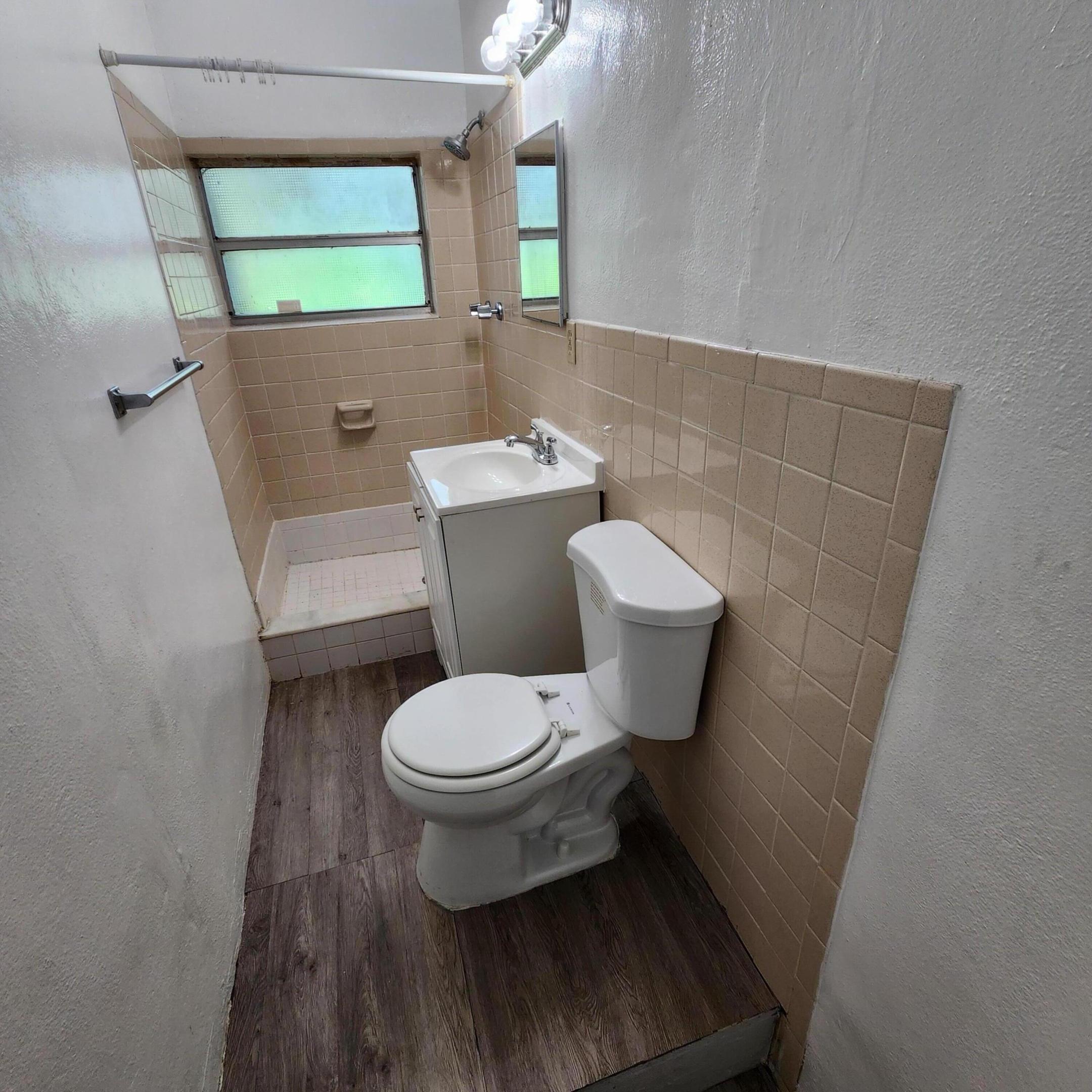 715 Sw 4th Street #4 Property Photo 12