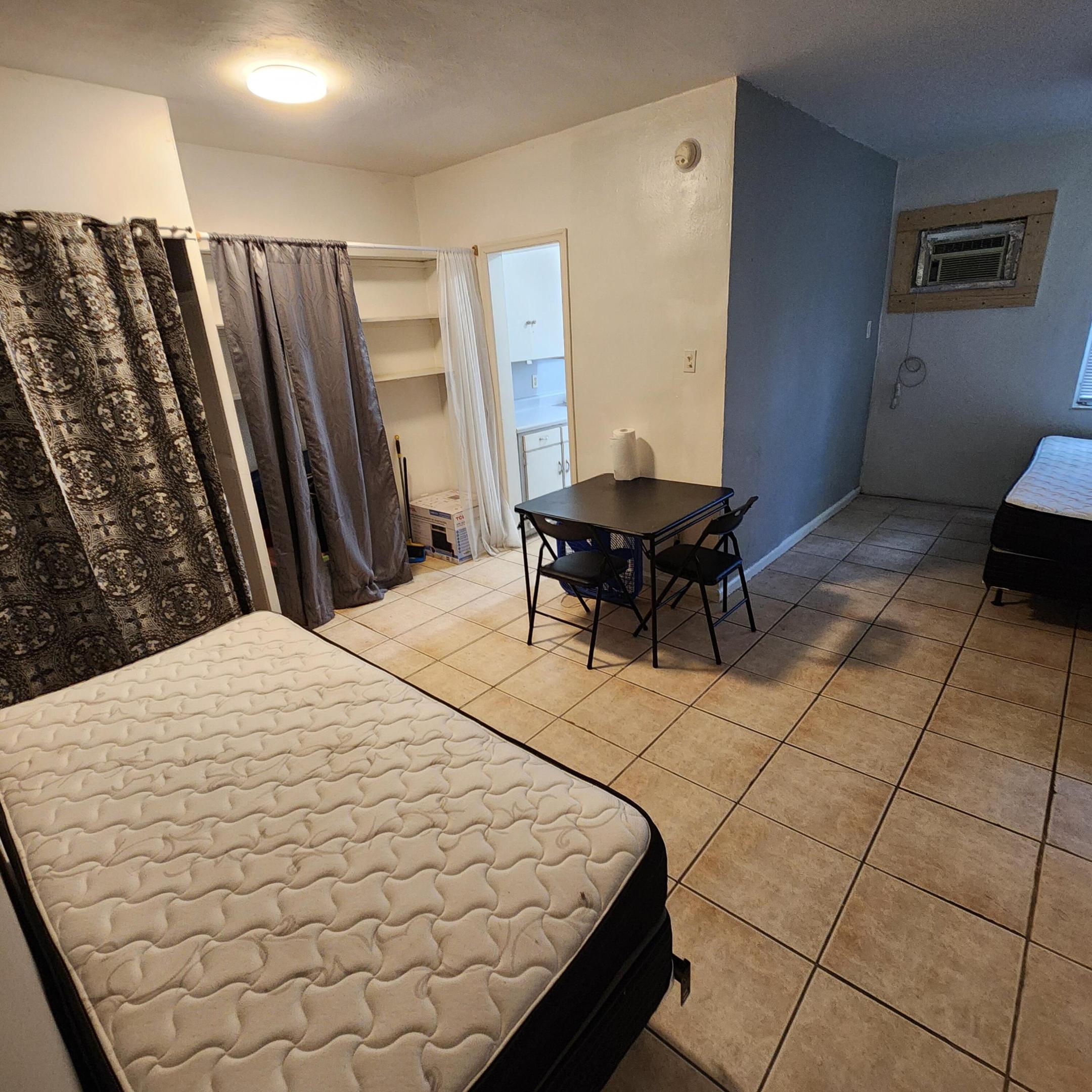 715 Sw 4th Street #4 Property Photo 13