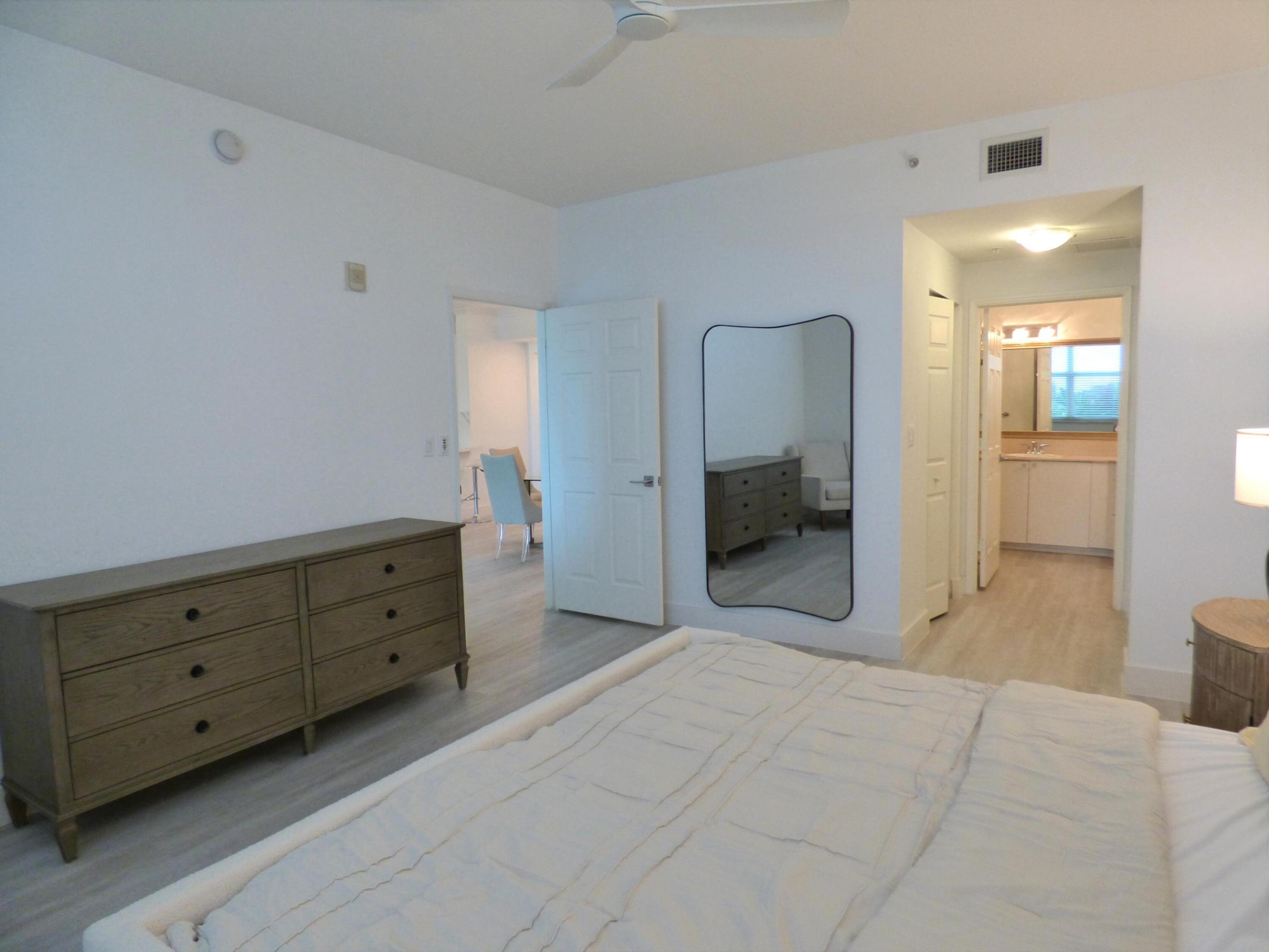 802 W Windward Way 303 Property Photo 11
