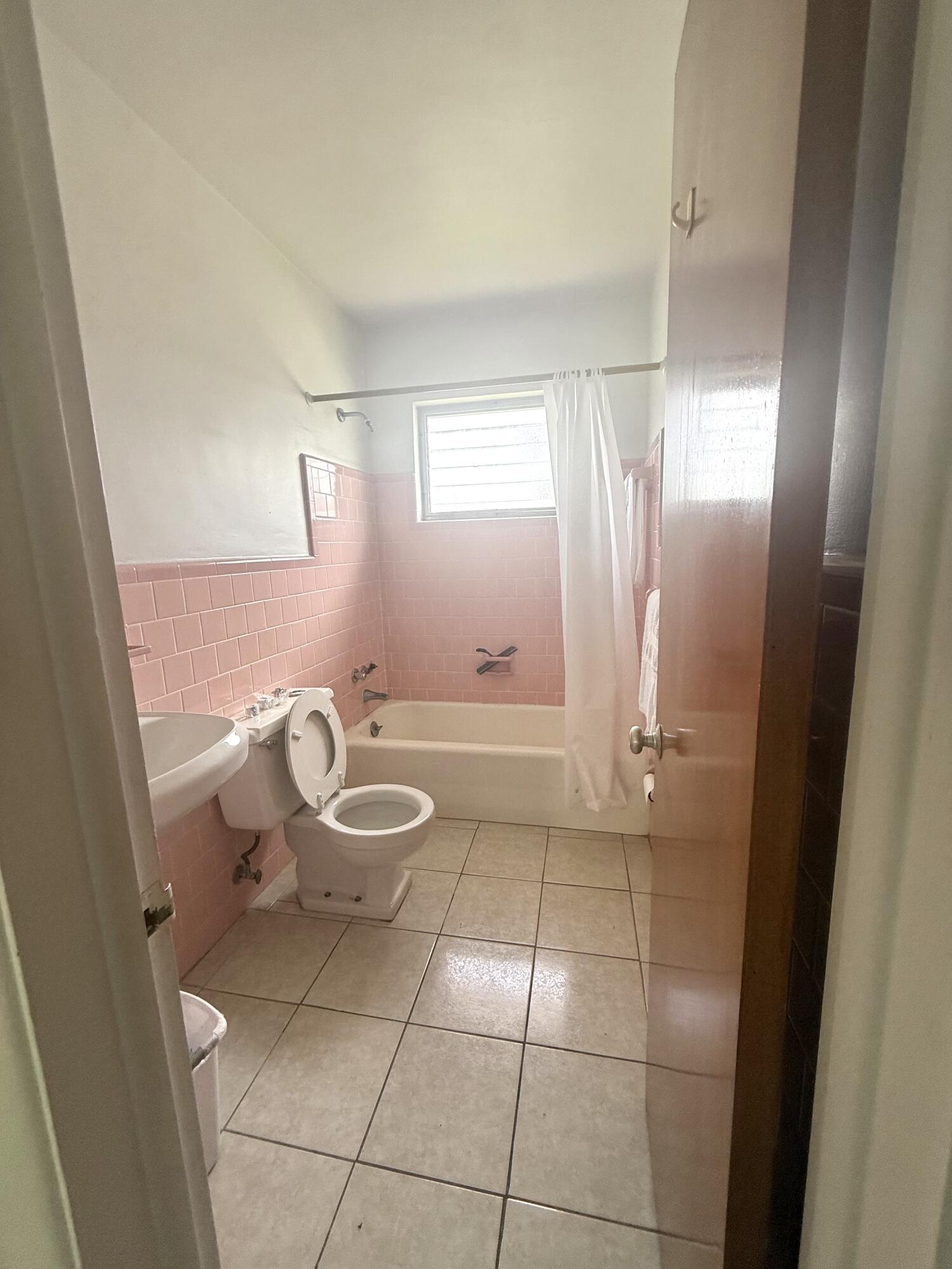 904-910 Ne 10th Street Property Photo 16