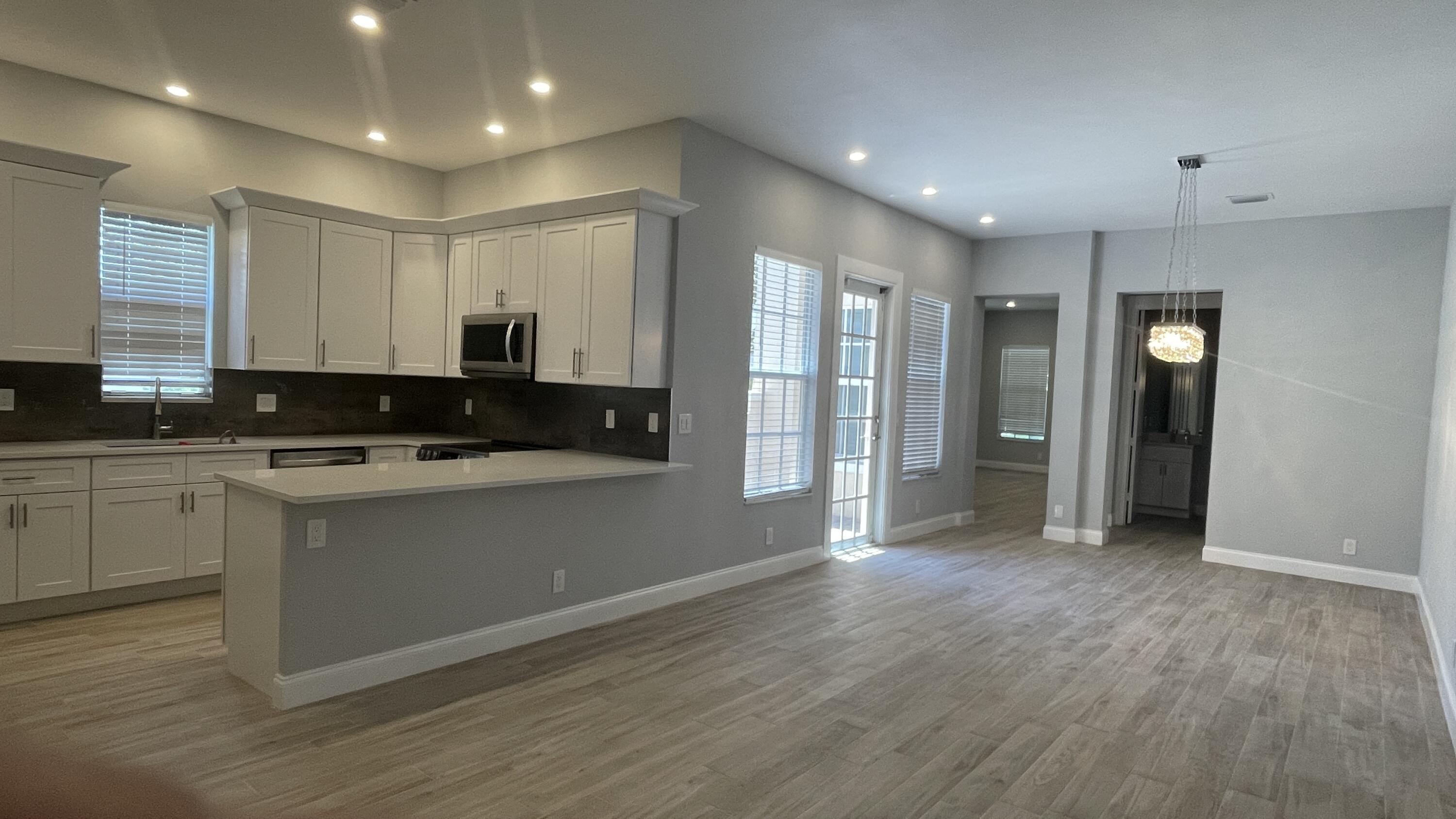 806 Nw 82nd Place Property Photo 31
