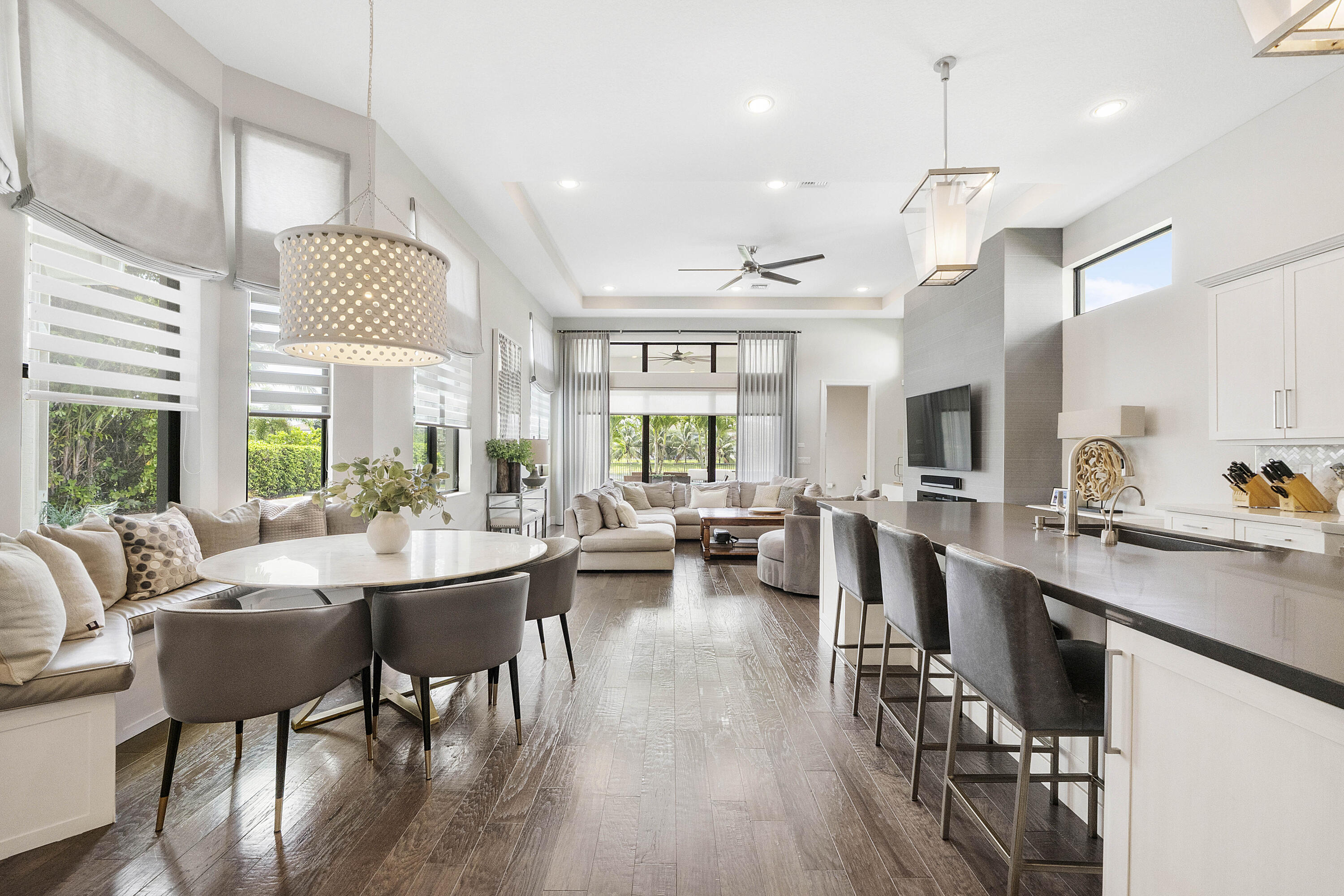 10282 Sweet Bay Manor Property Photo 14