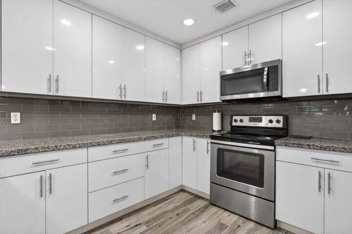 4131 Eastridge Circle Property Photo 2