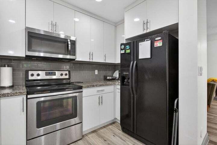 4131 Eastridge Circle Property Photo 3