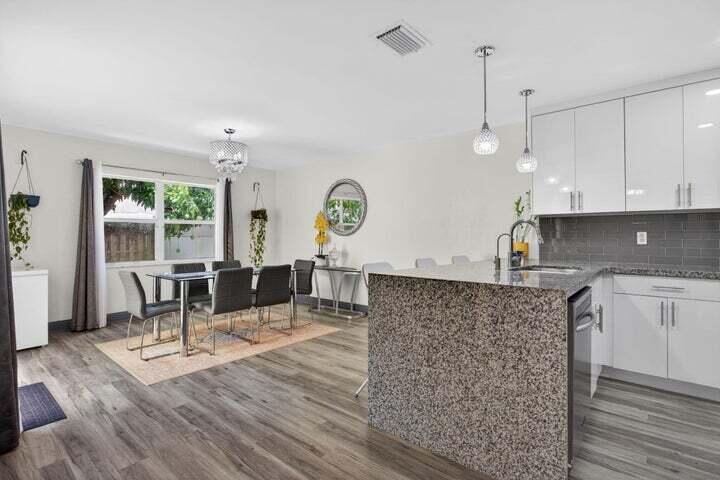 4131 Eastridge Circle Property Photo 6