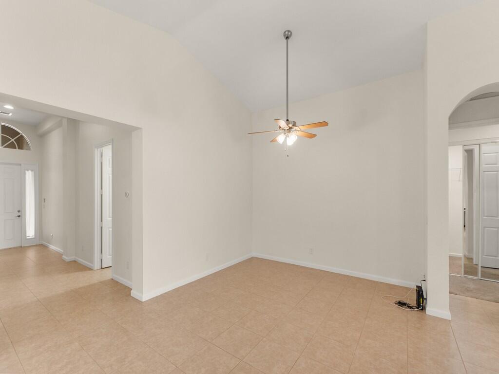 2287 Sw Newport Isles Boulevard Property Photo 7