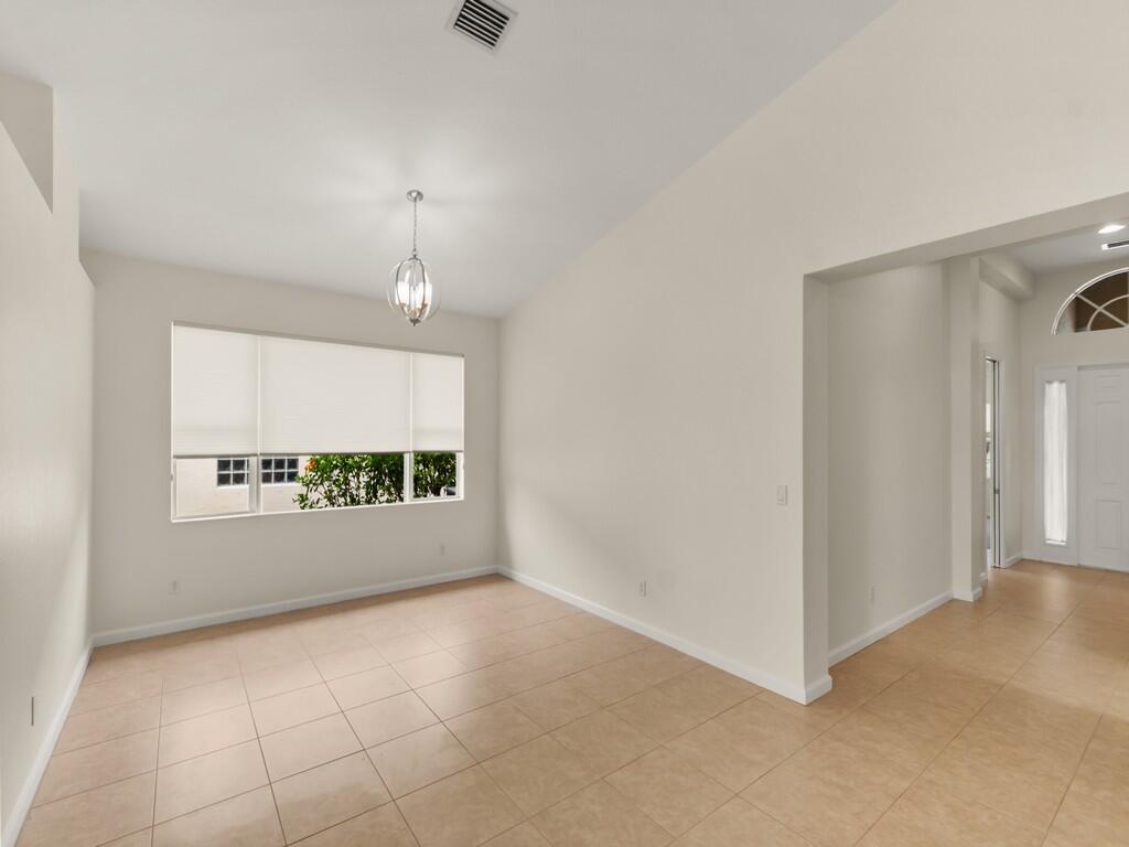 2287 Sw Newport Isles Boulevard Property Photo 8