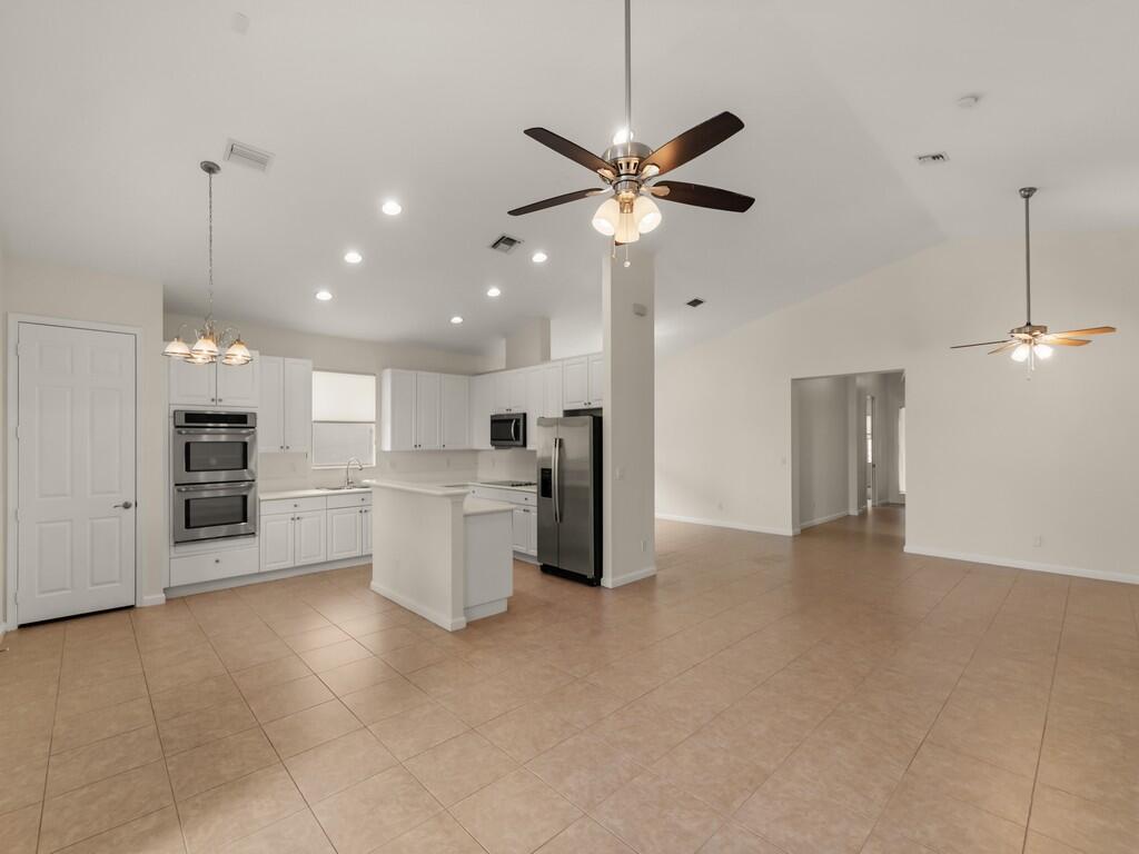 2287 Sw Newport Isles Boulevard Property Photo 14
