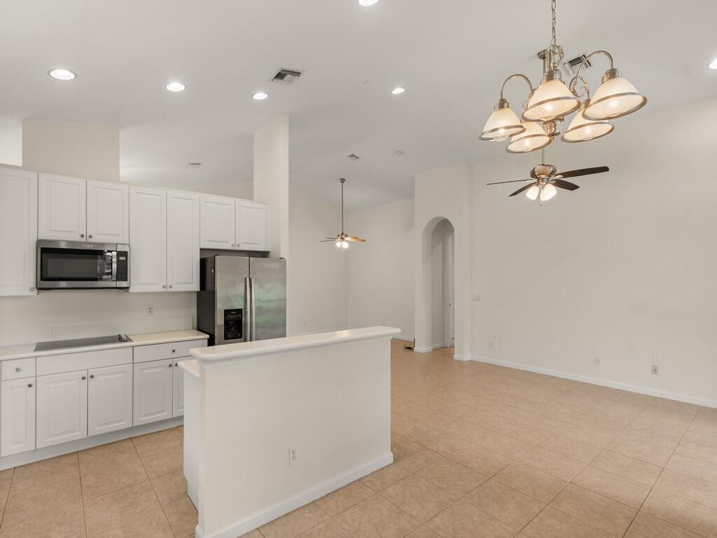 2287 Sw Newport Isles Boulevard Property Photo 15