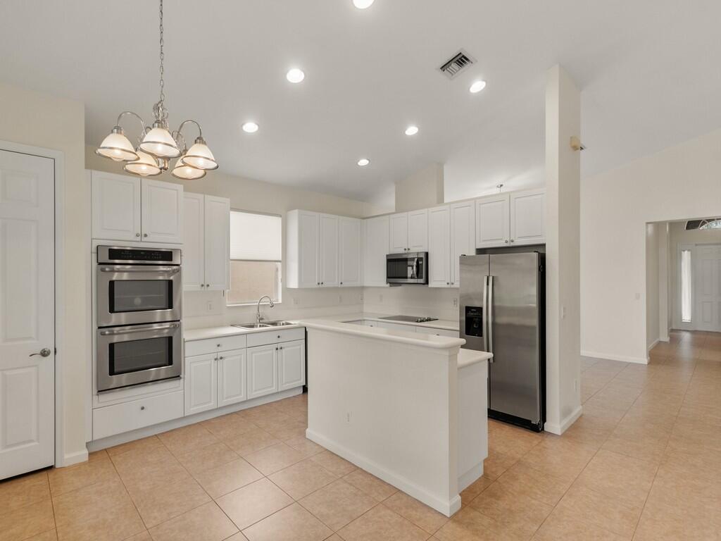 2287 Sw Newport Isles Boulevard Property Photo 16
