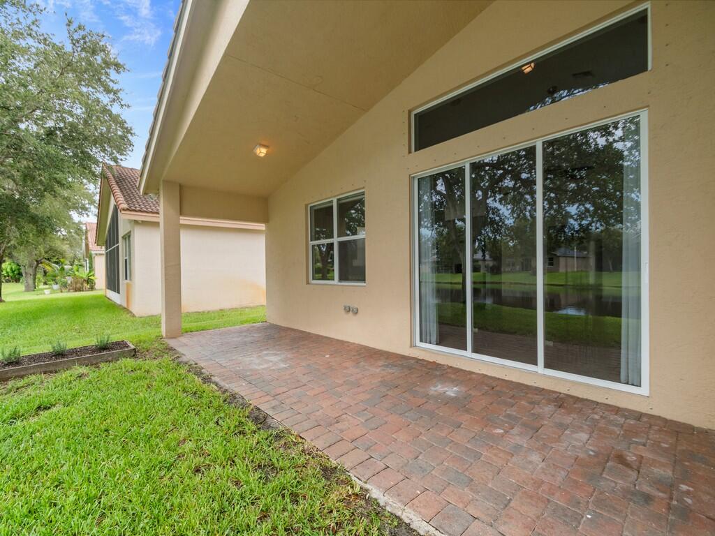 2287 Sw Newport Isles Boulevard Property Photo 30
