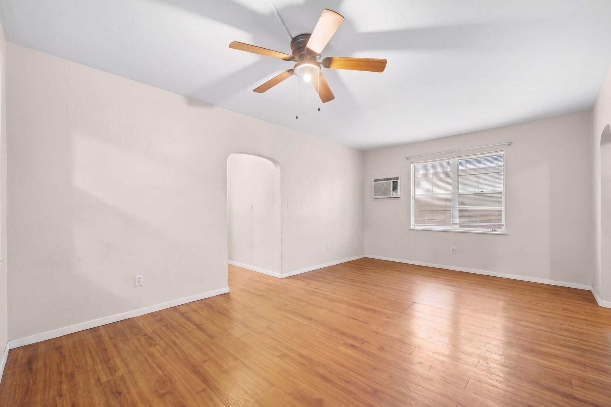 1602 S 17th Avenue 1-3 Property Photo 6