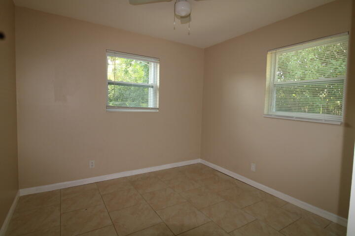 1412 W 6th Street Property Photo 7