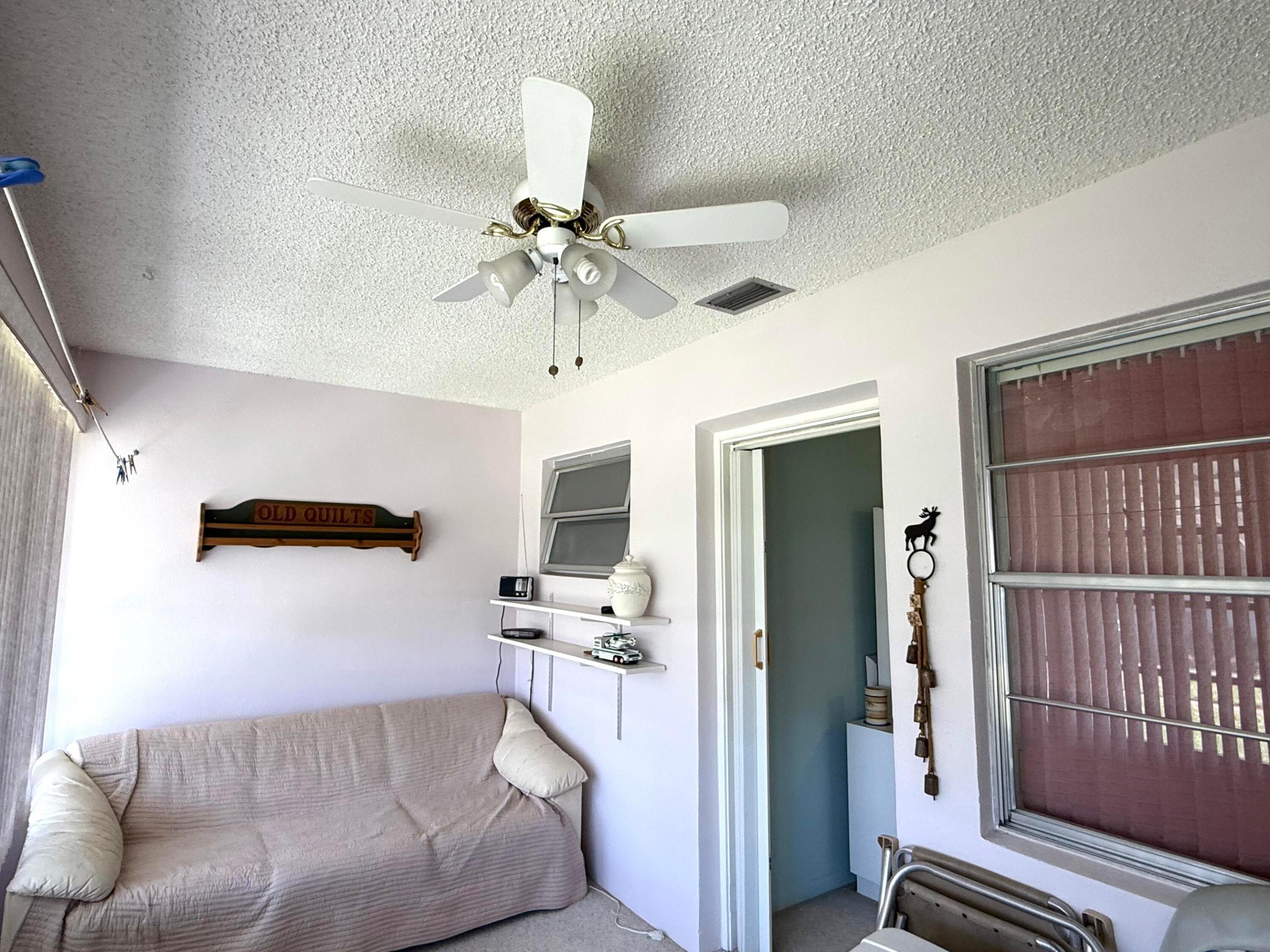 200 Bayview Avenue B Property Photo 15