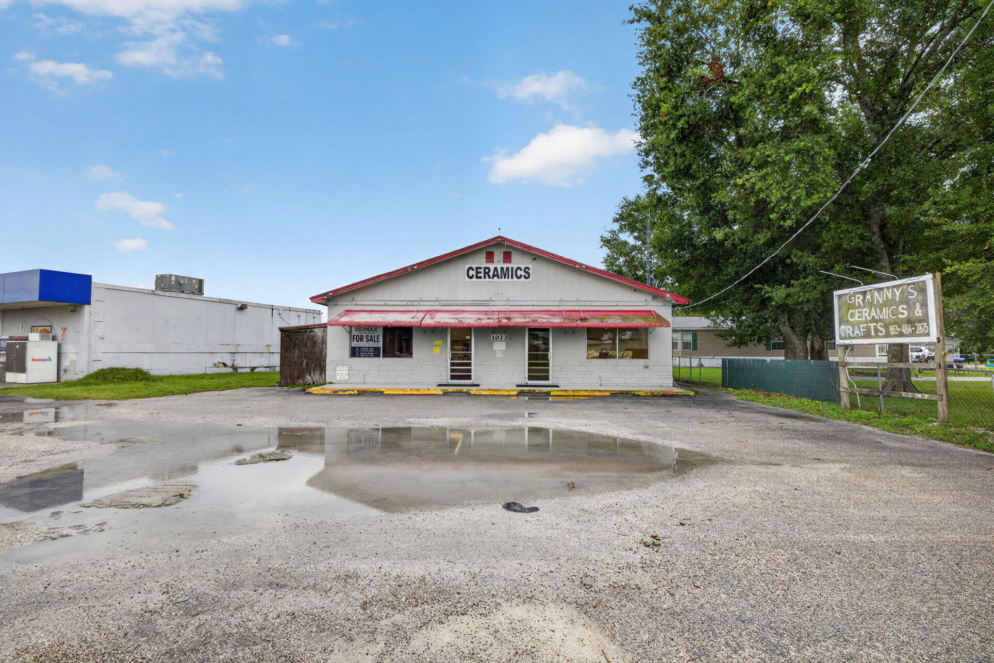 1033 Hunter Road Property Photo 1
