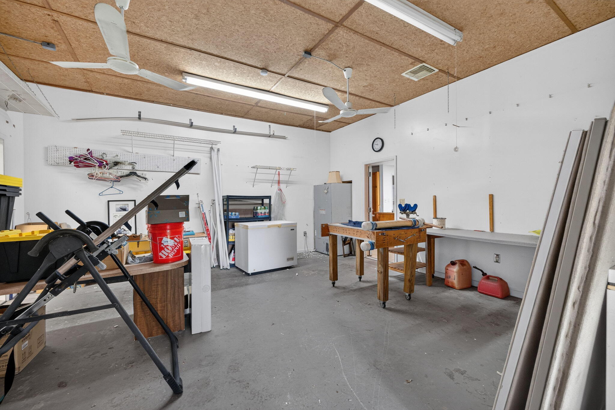 1033 Hunter Road Property Photo 15