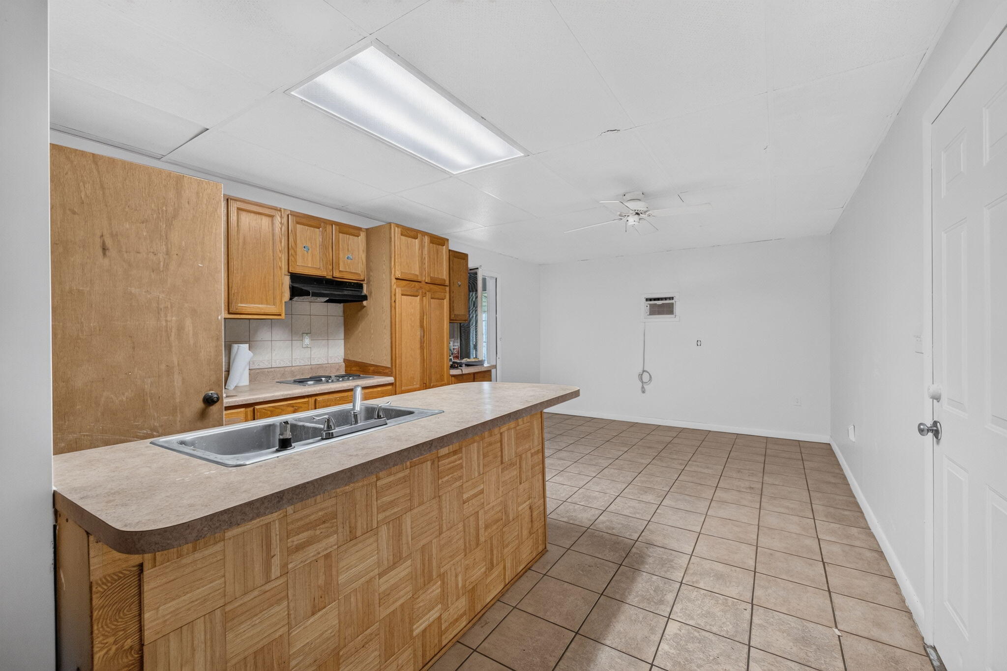 1033 Hunter Road Property Photo 21