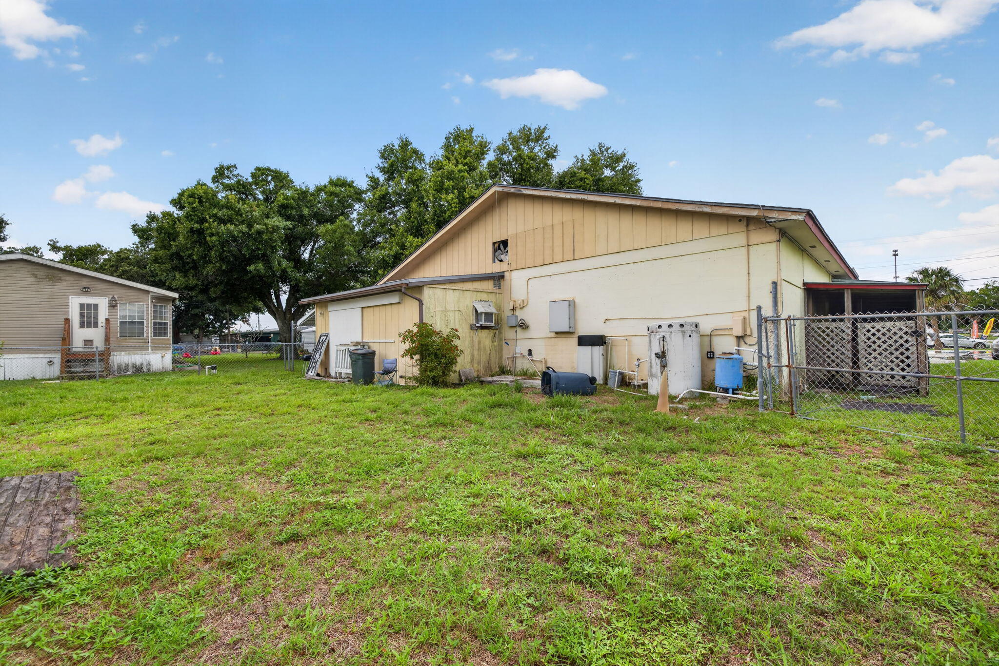 1033 Hunter Road Property Photo 32