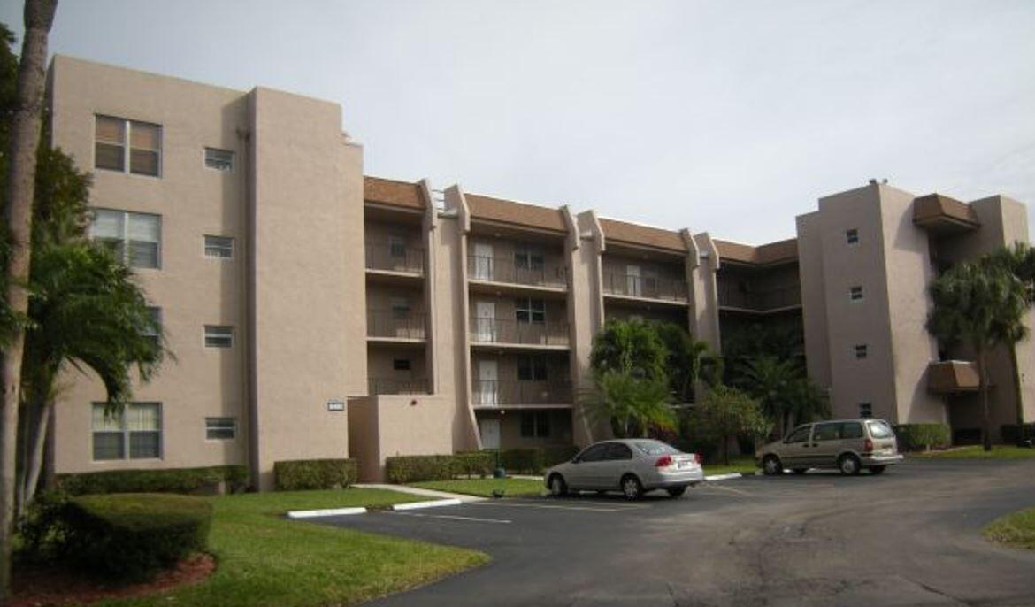 9460 Tangerine Place 207 Property Photo 1