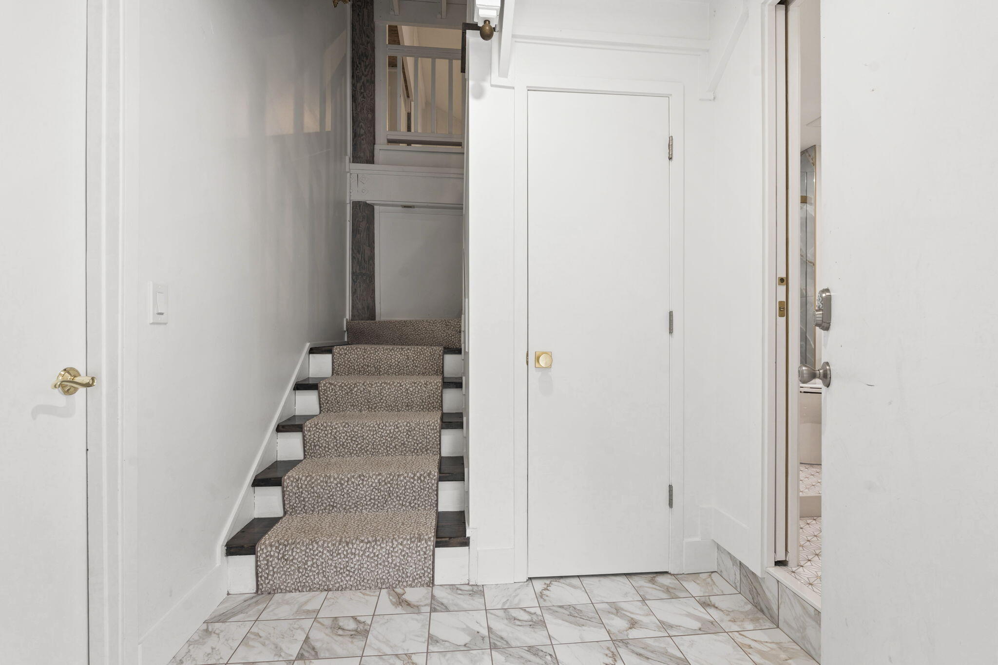 2511 Lightlewood Lane Property Photo 13