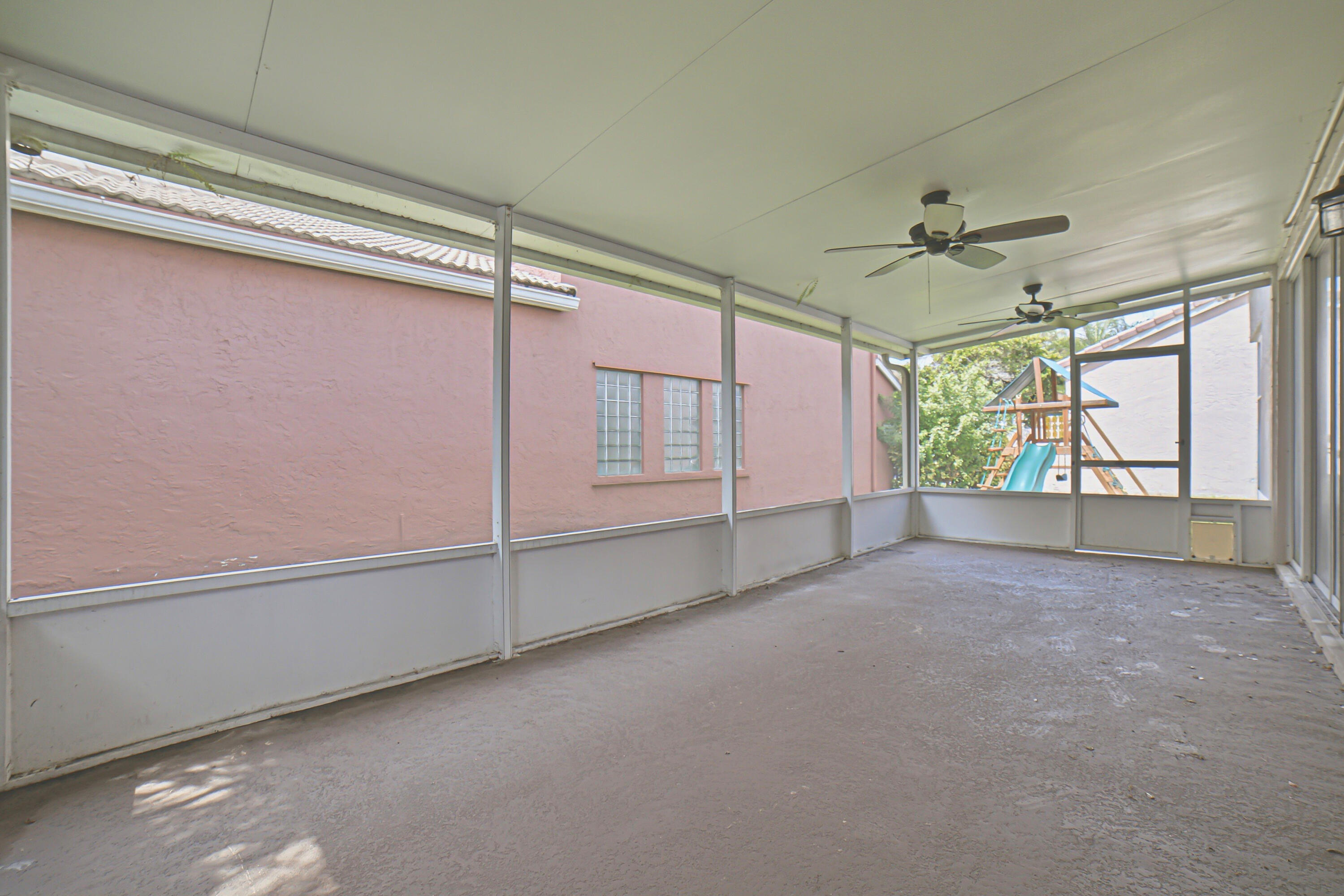 10682 Nw 48th Street Property Photo 37