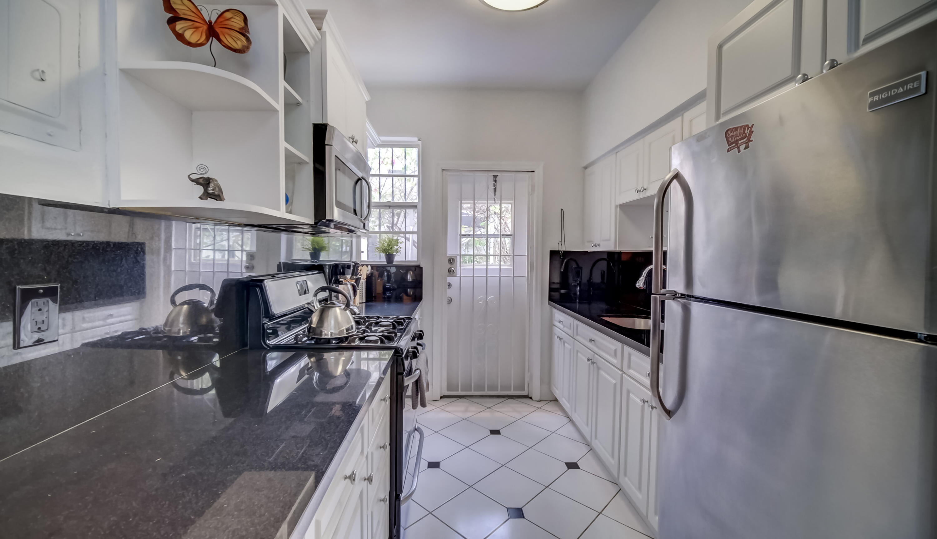 825 Jefferson Avenue 2 Property Photo 11