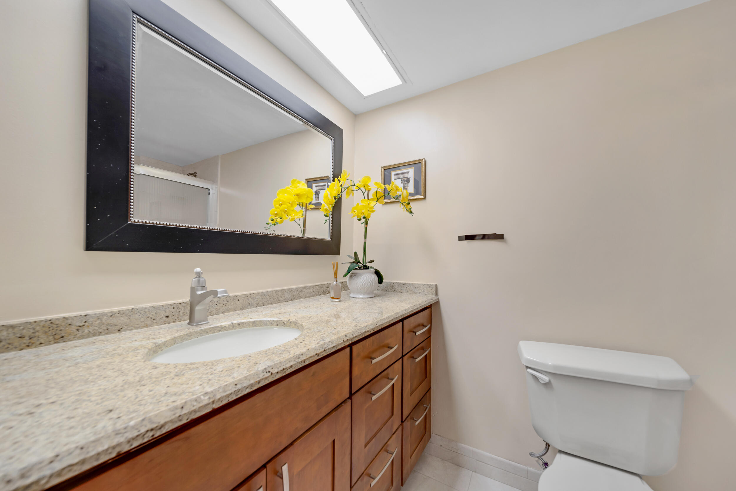 2901 S Palm Aire Drive 609 Property Photo 10