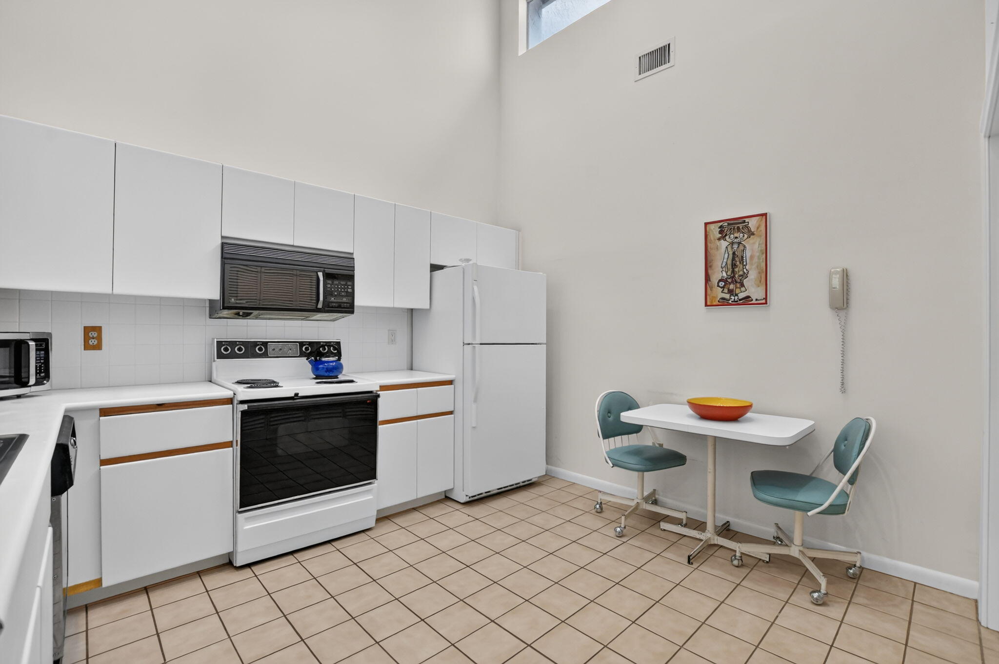 10410 Plaza Centro Property Photo 6