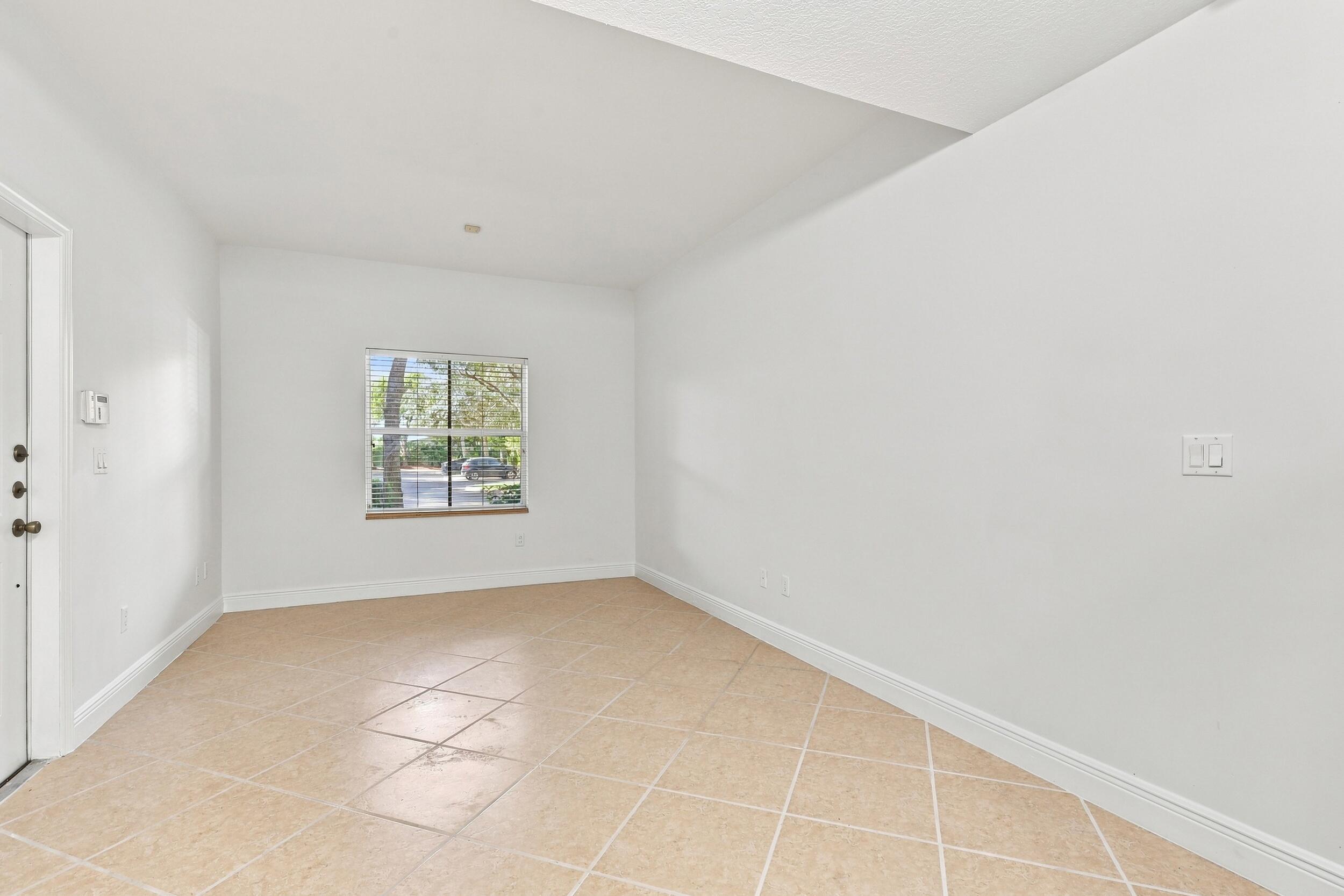 2107 Anchor Court Property Photo 12