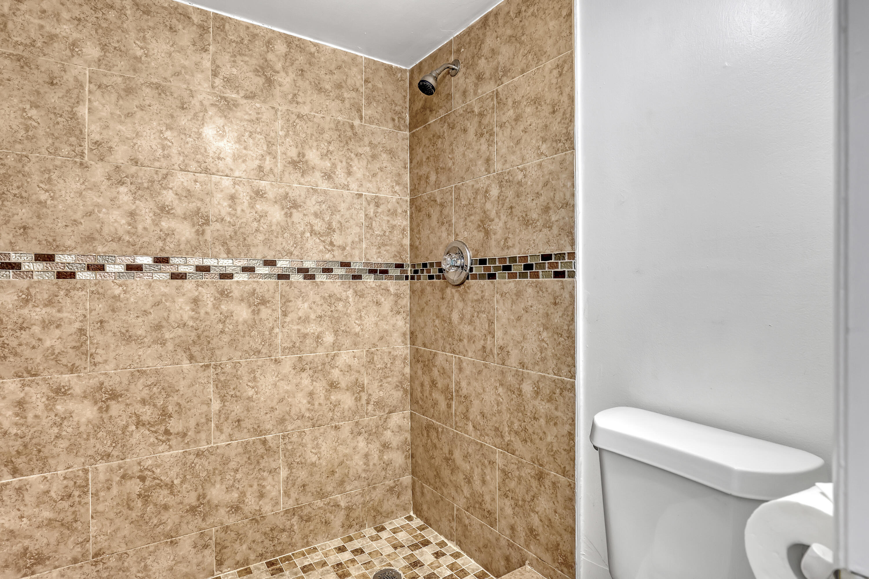 6335 Red Pine Lane A Property Photo 20