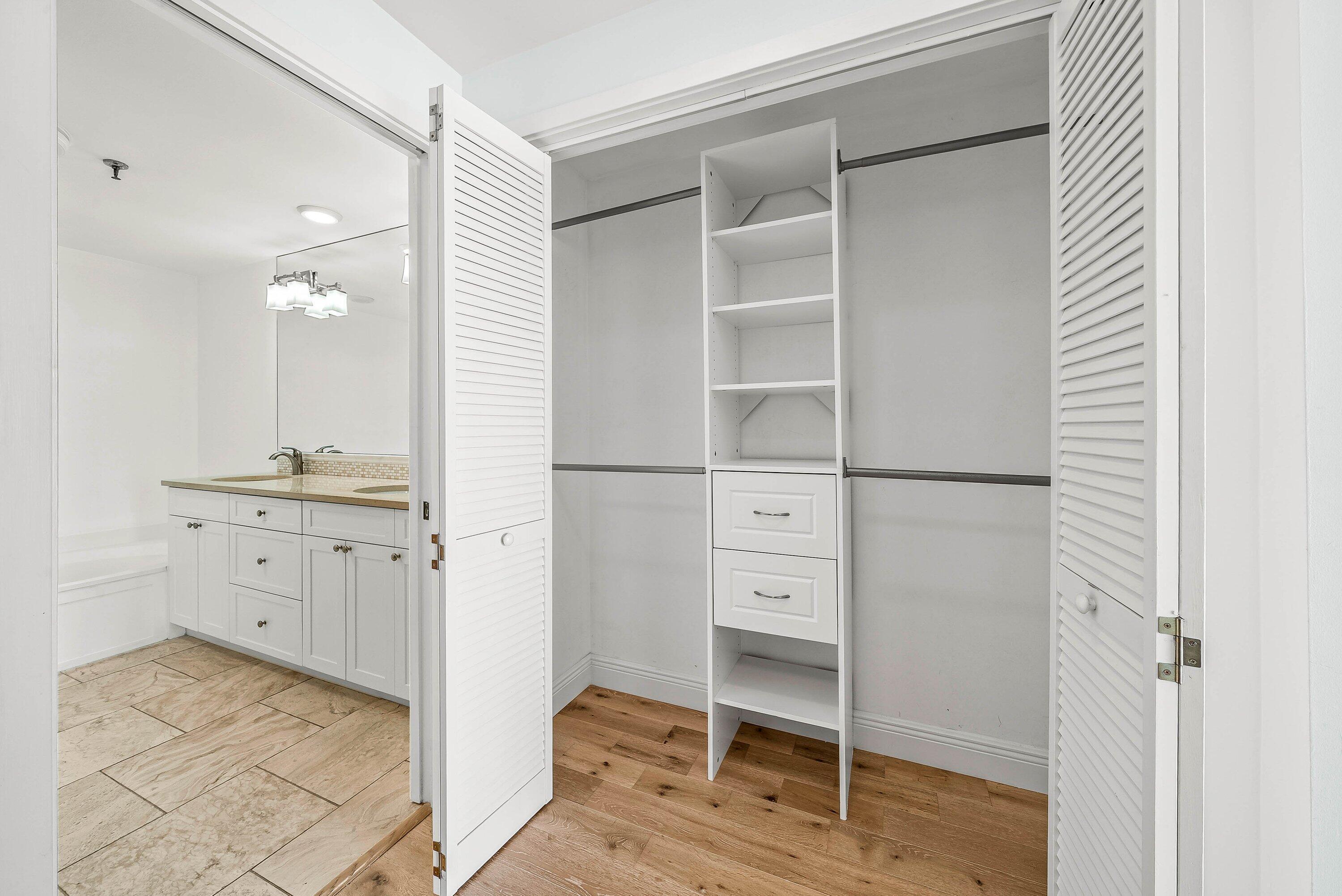11370 Twelve Oaks Way 418 Property Photo 18