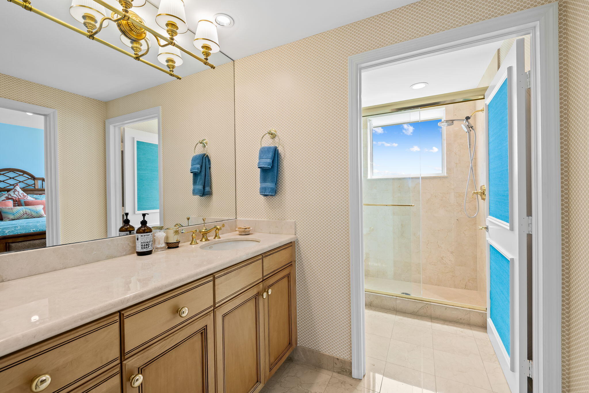 3055 Harbor Drive 1603 Property Photo 27