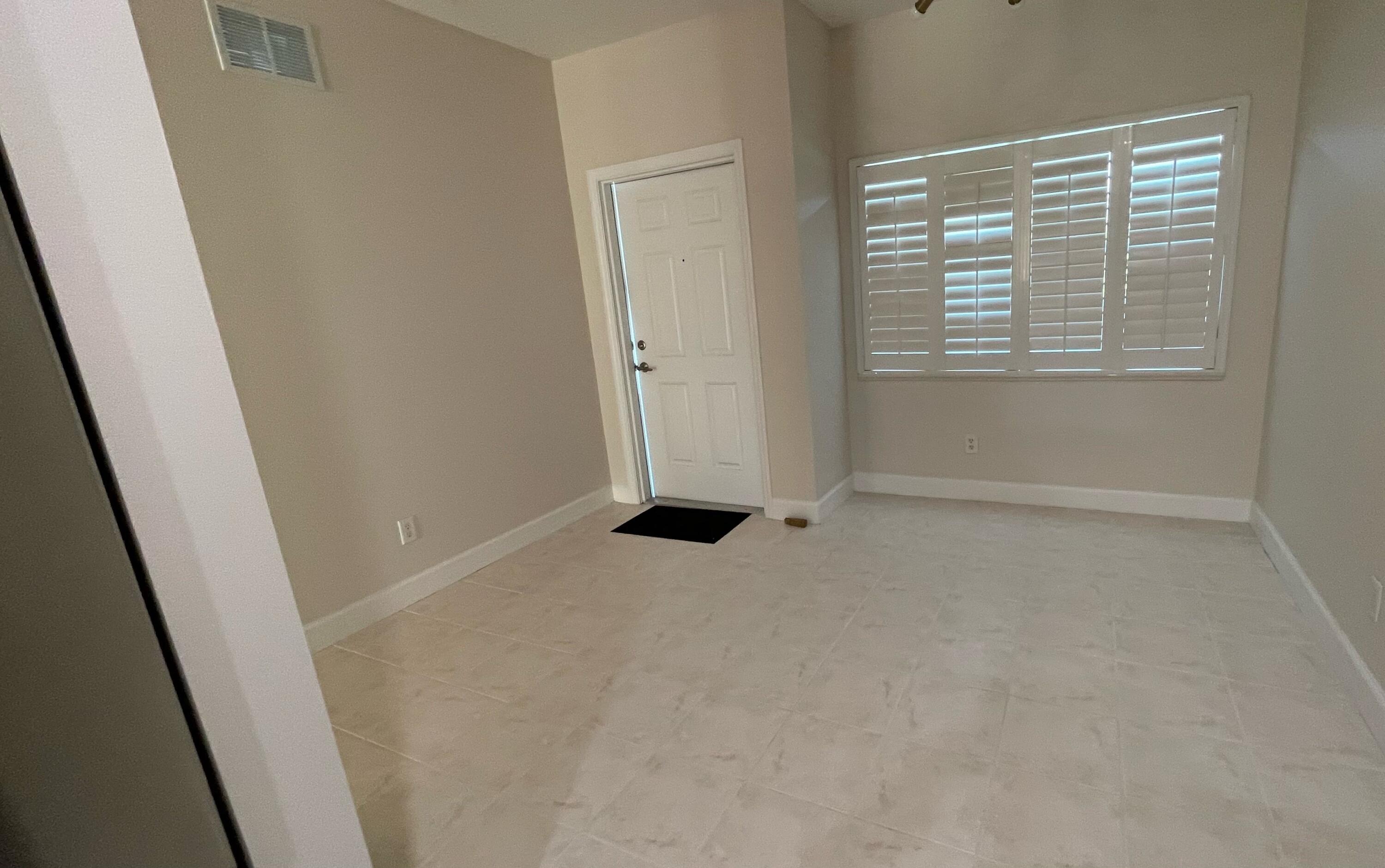 4240 Gator Trace Avenue Unit I Property Photo 4