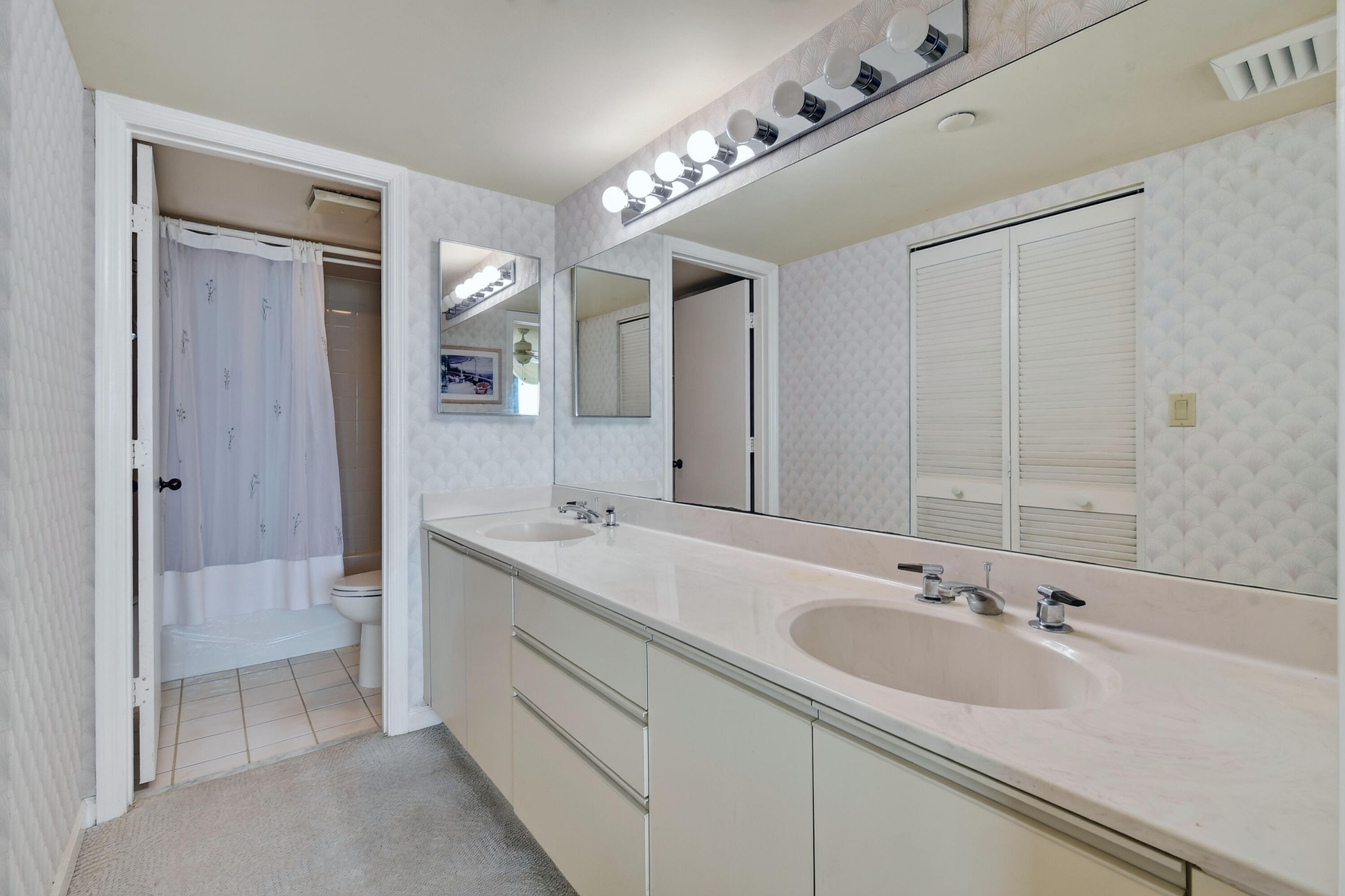8880 S Ocean Drive 502 Property Photo 53