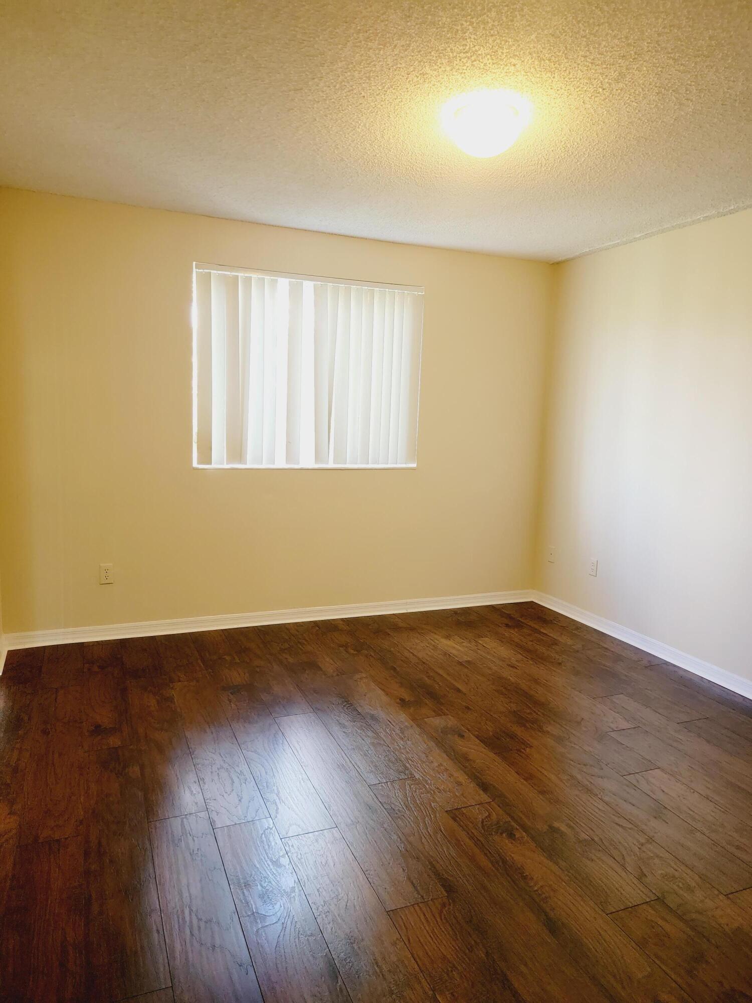 2640 S University Drive 222 Property Photo 10