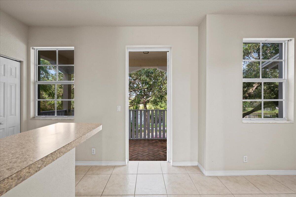 335 E Thatch Palm Circle 104 Property Photo 10