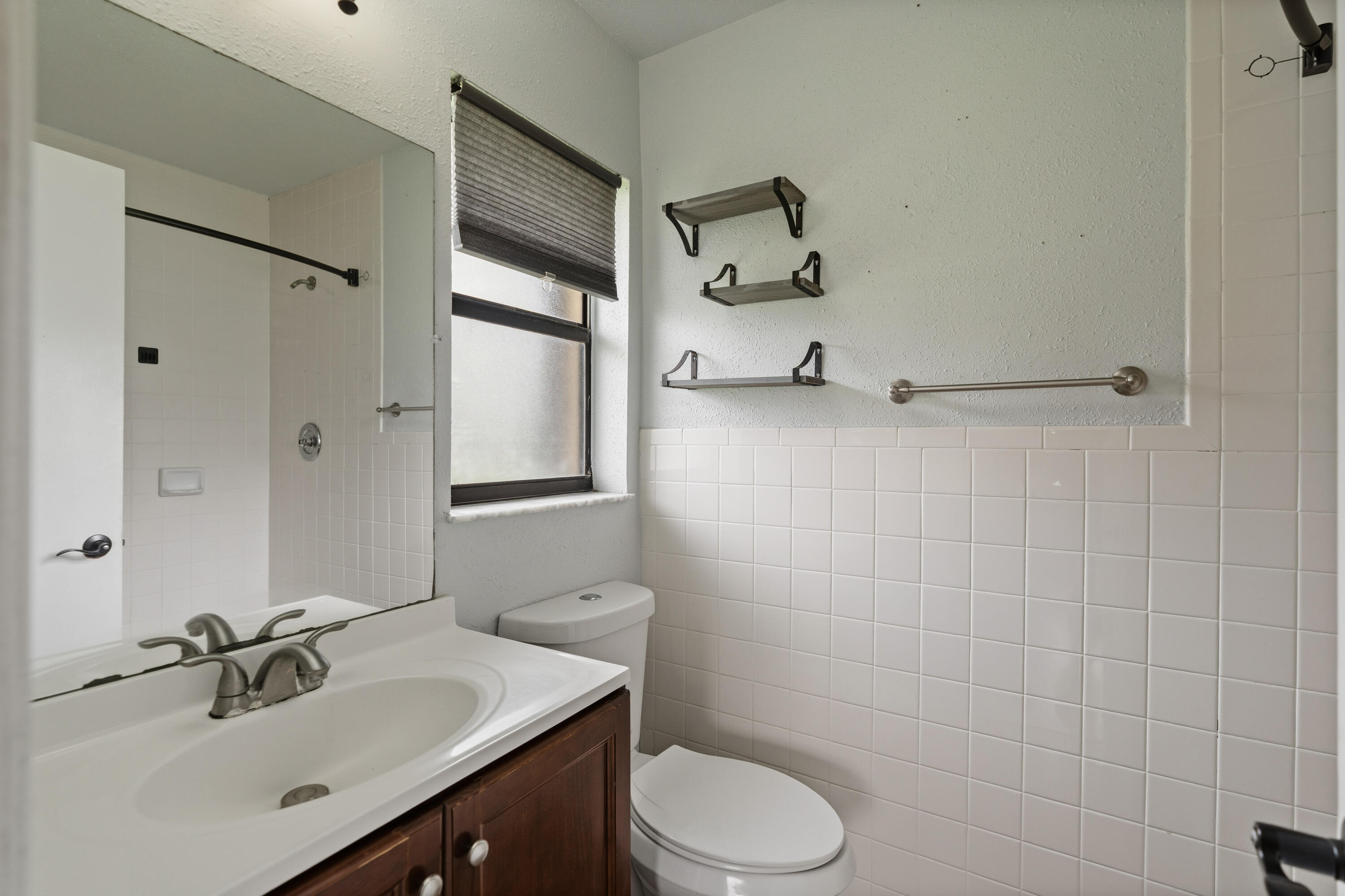10927 Nw 29th Court Property Photo 13