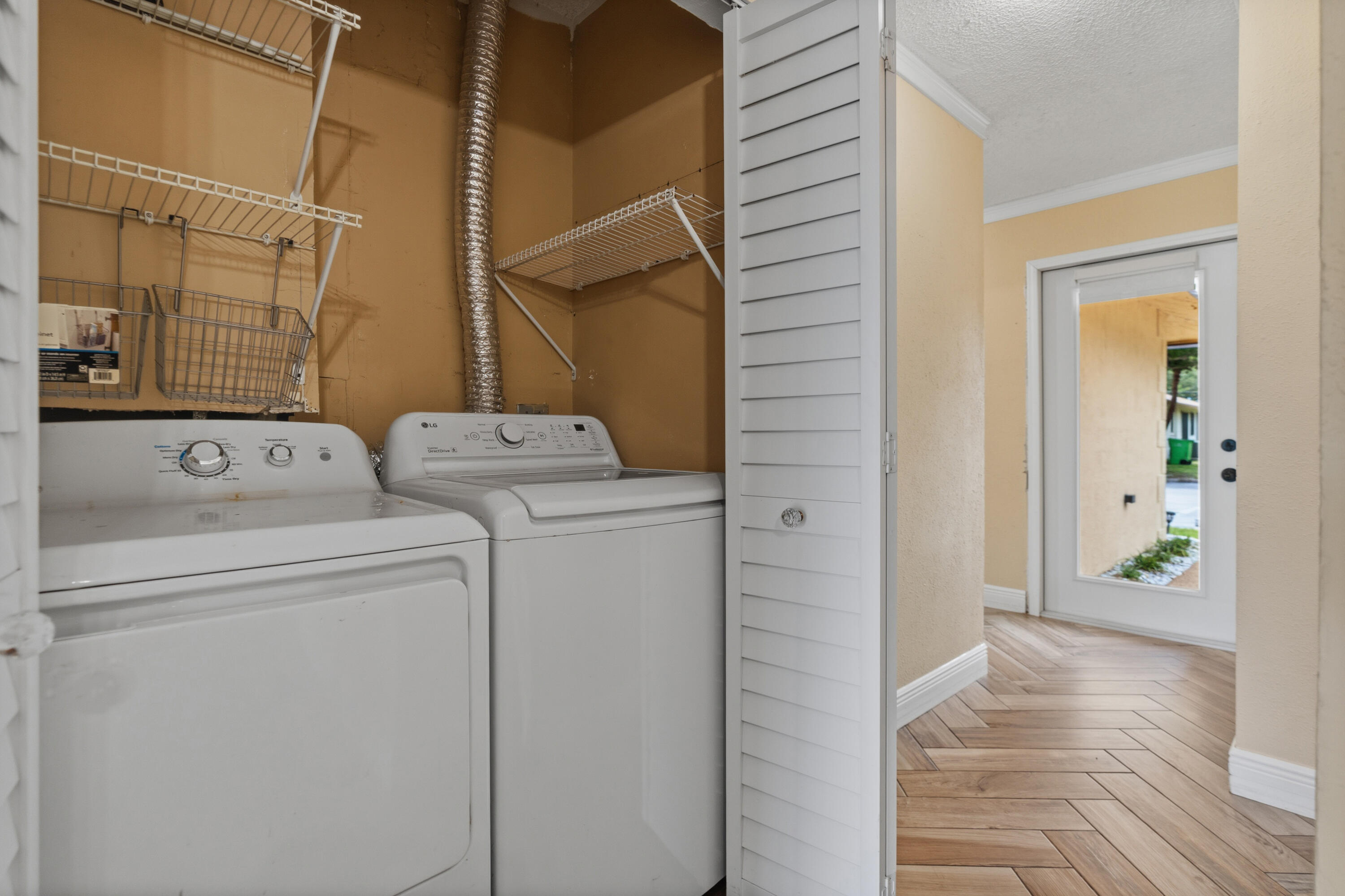 10927 Nw 29th Court Property Photo 16
