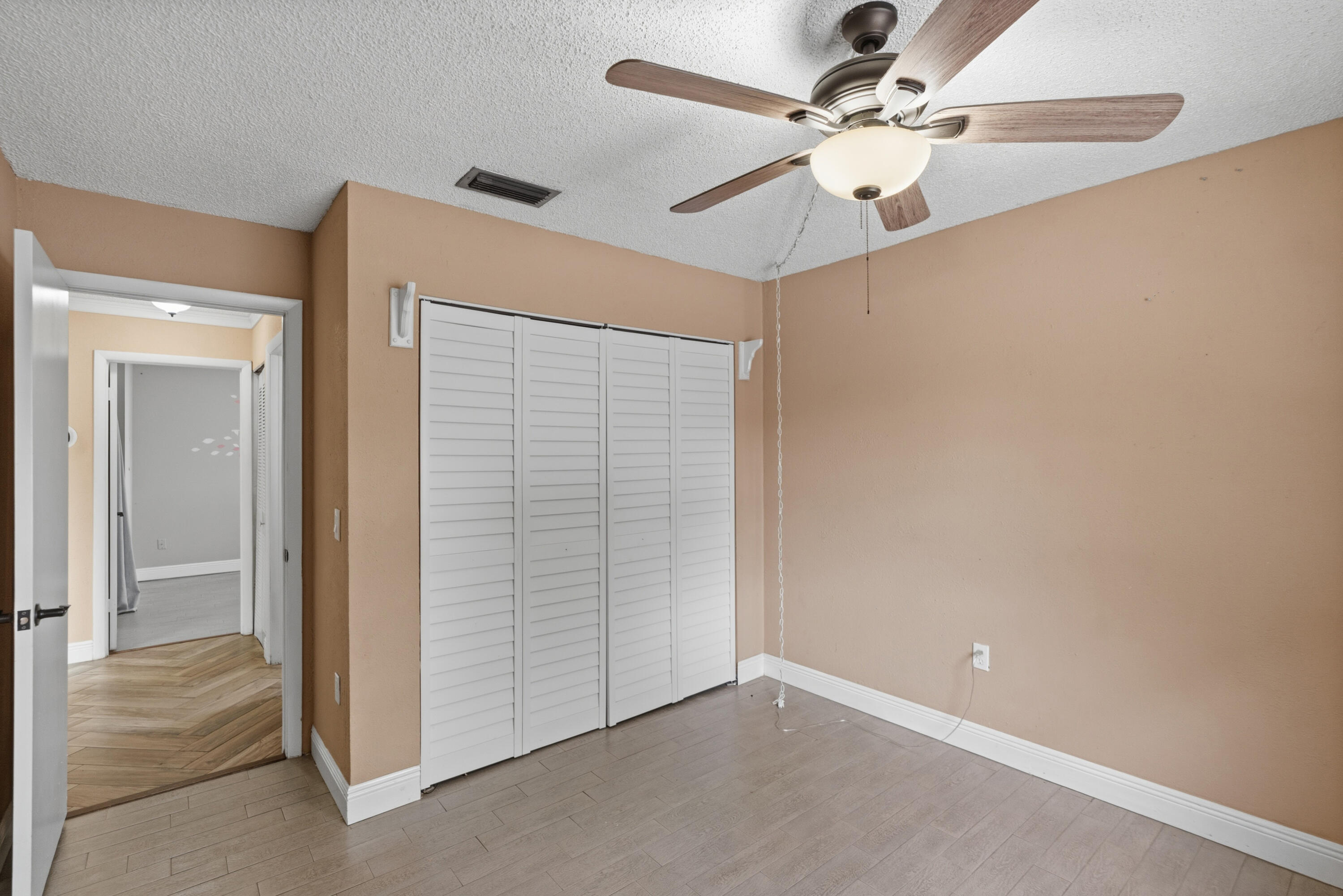 10927 Nw 29th Court Property Photo 22