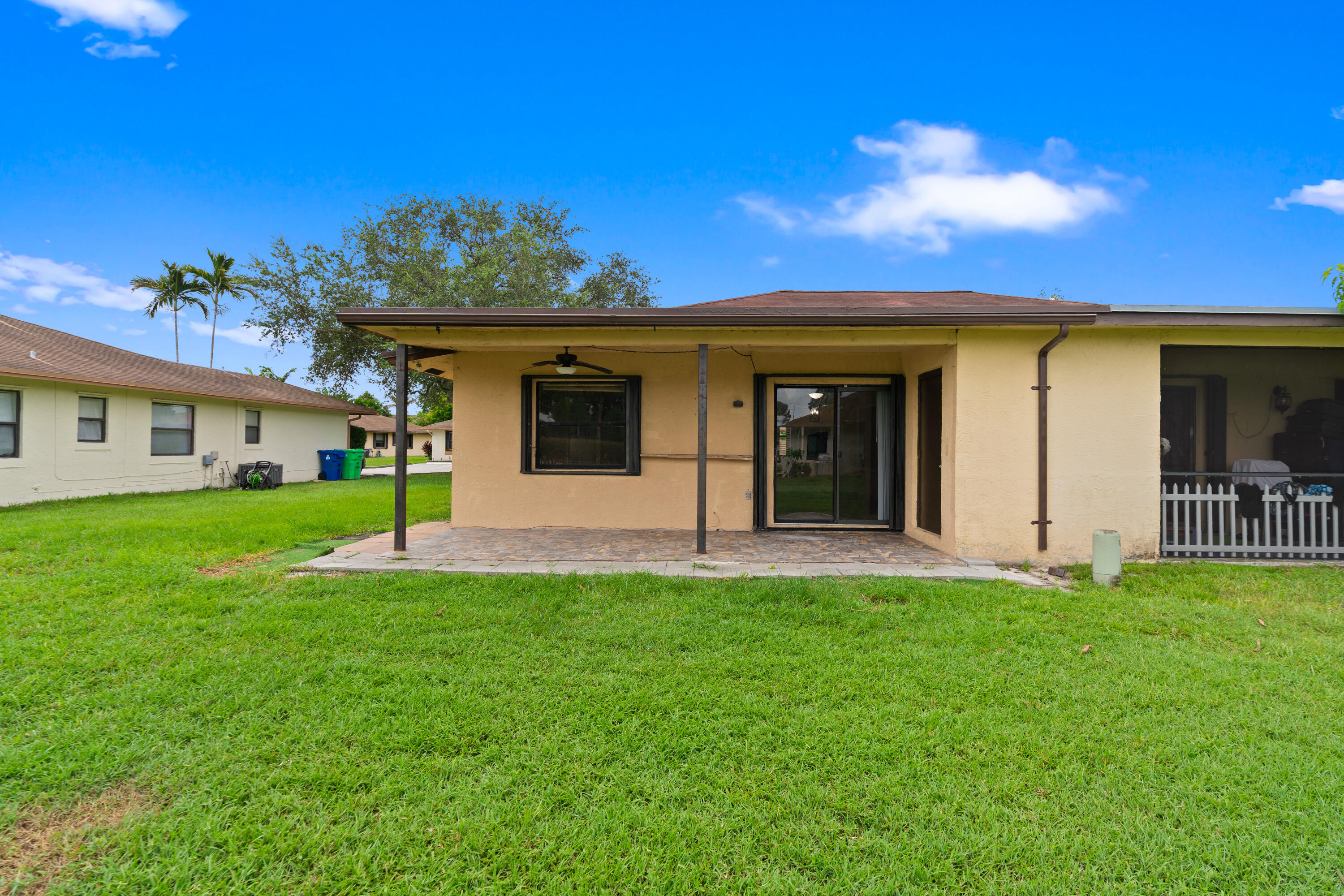 10927 Nw 29th Court Property Photo 25