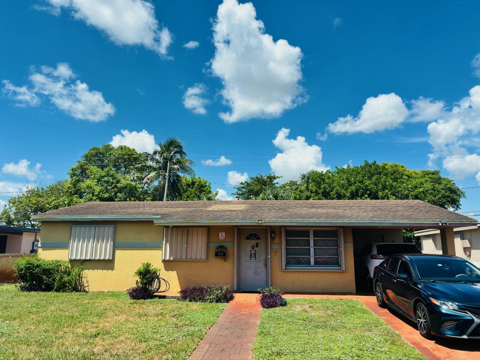 1321 Nw 32nd Avenue Property Photo 1