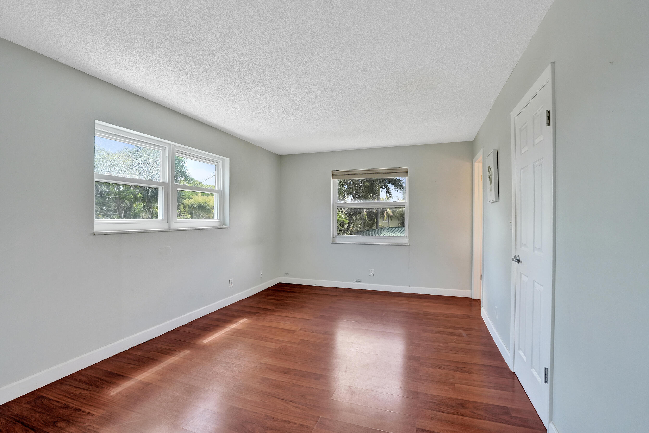 5911 Ne 14th Lane 201s Property Photo 17