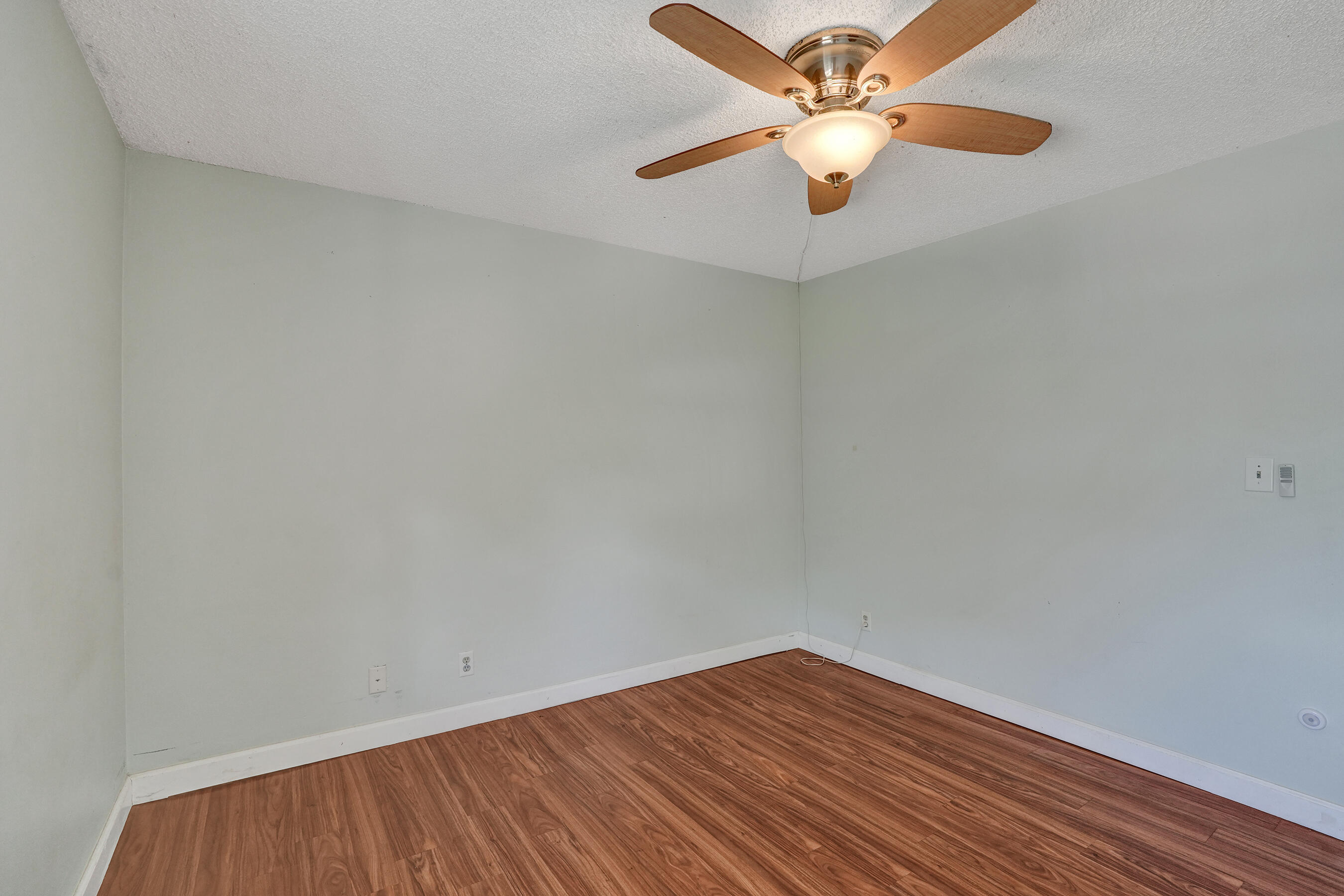 5911 Ne 14th Lane 201s Property Photo 18