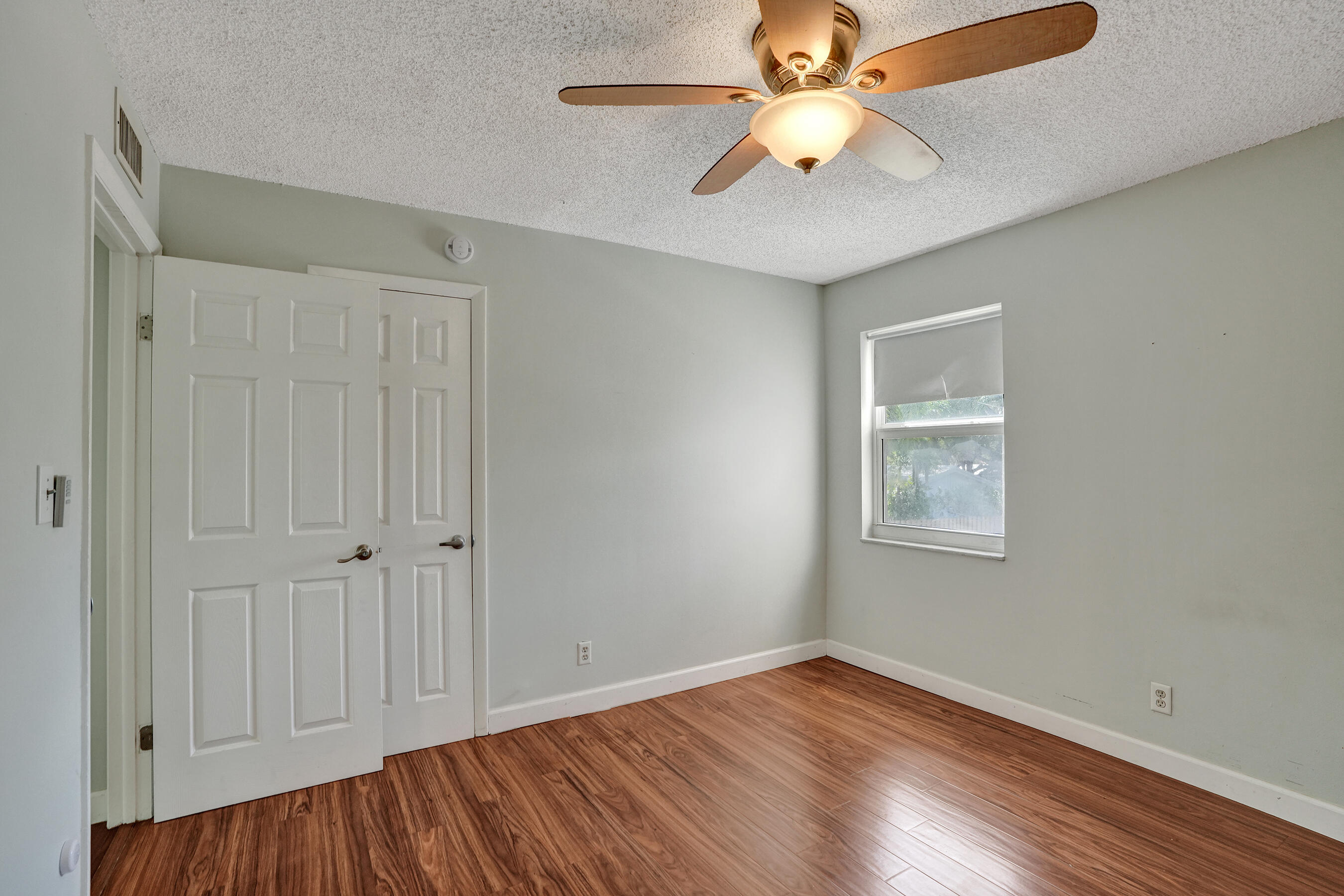 5911 Ne 14th Lane 201s Property Photo 22