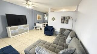 725 Sw 11th Avenue 6f Property Photo 1