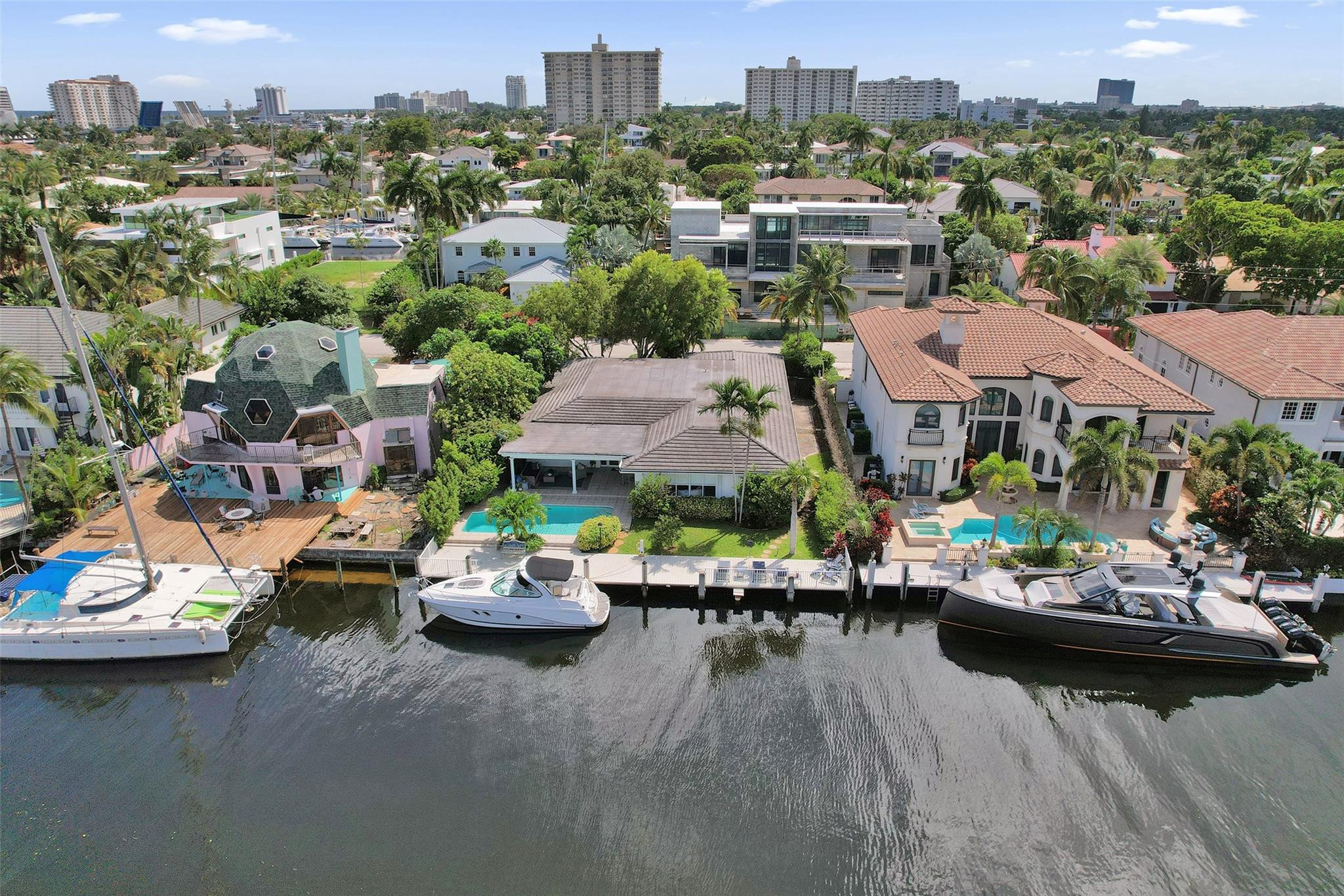 2427 Sea Island Drive Property Photo 10