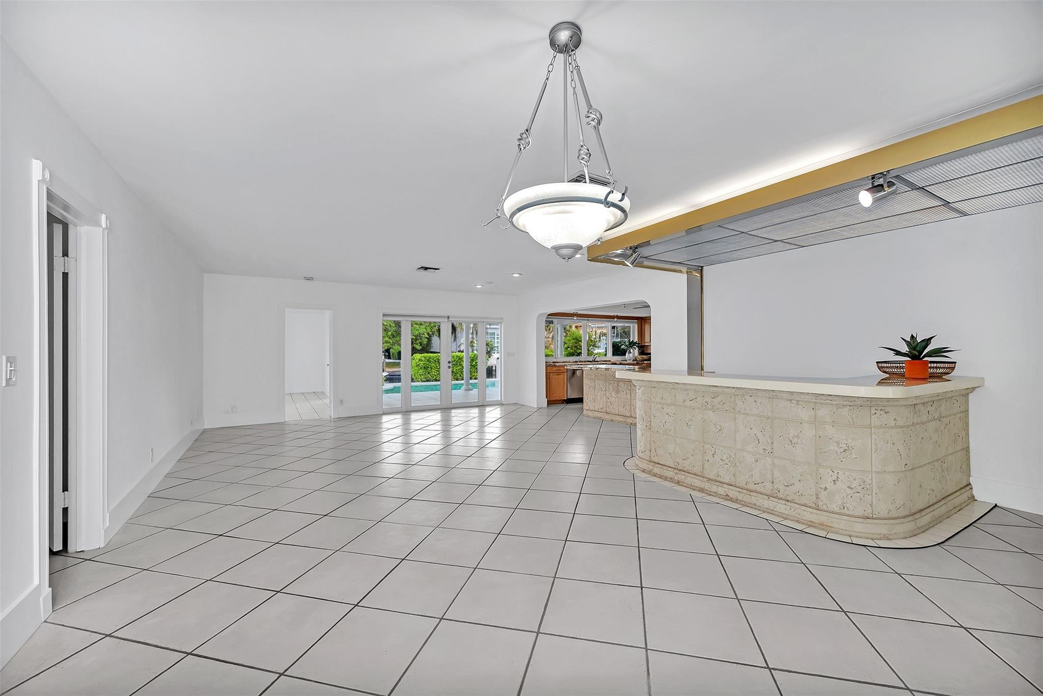 2427 Sea Island Drive Property Photo 22