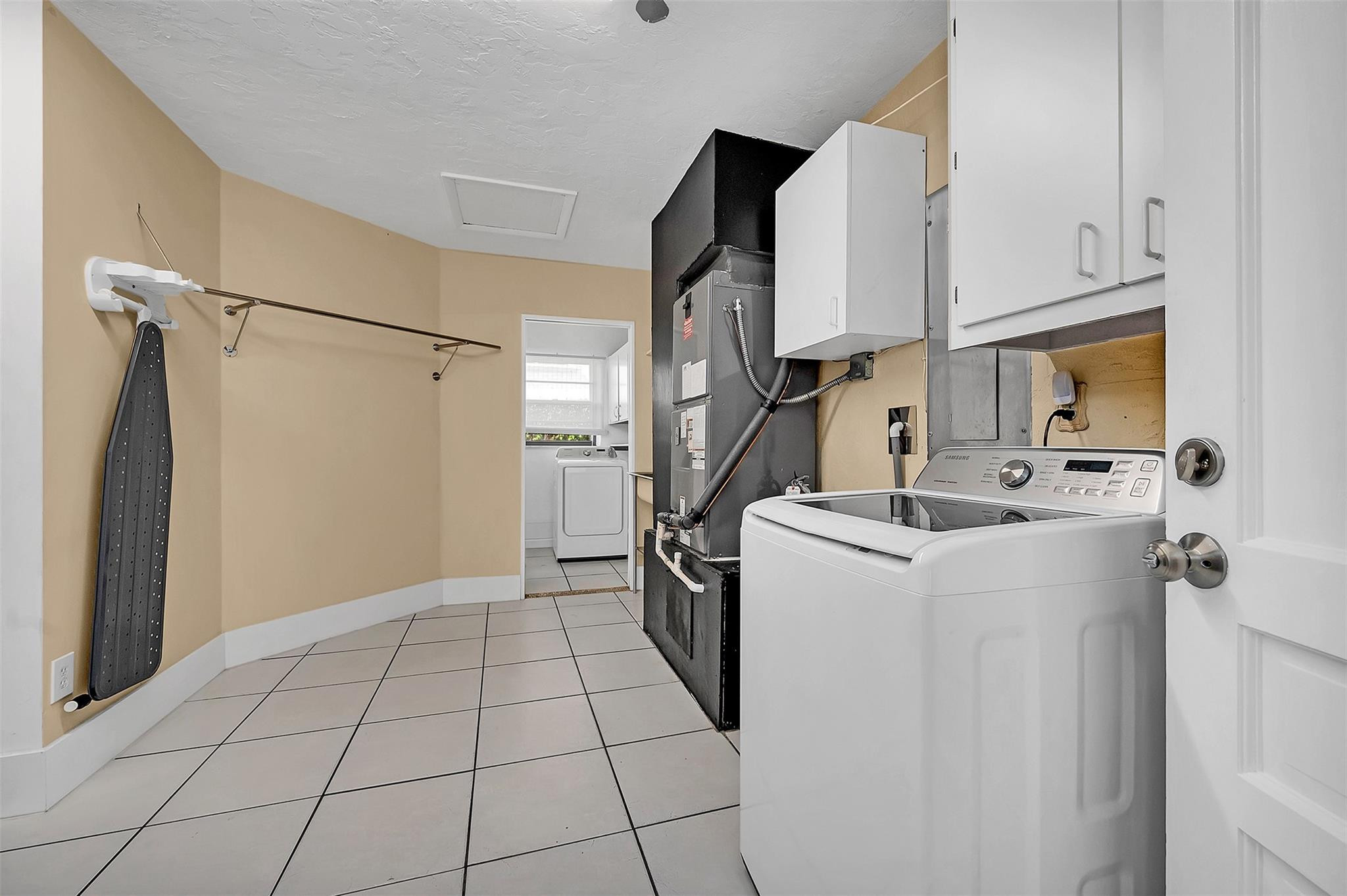 2427 Sea Island Drive Property Photo 33
