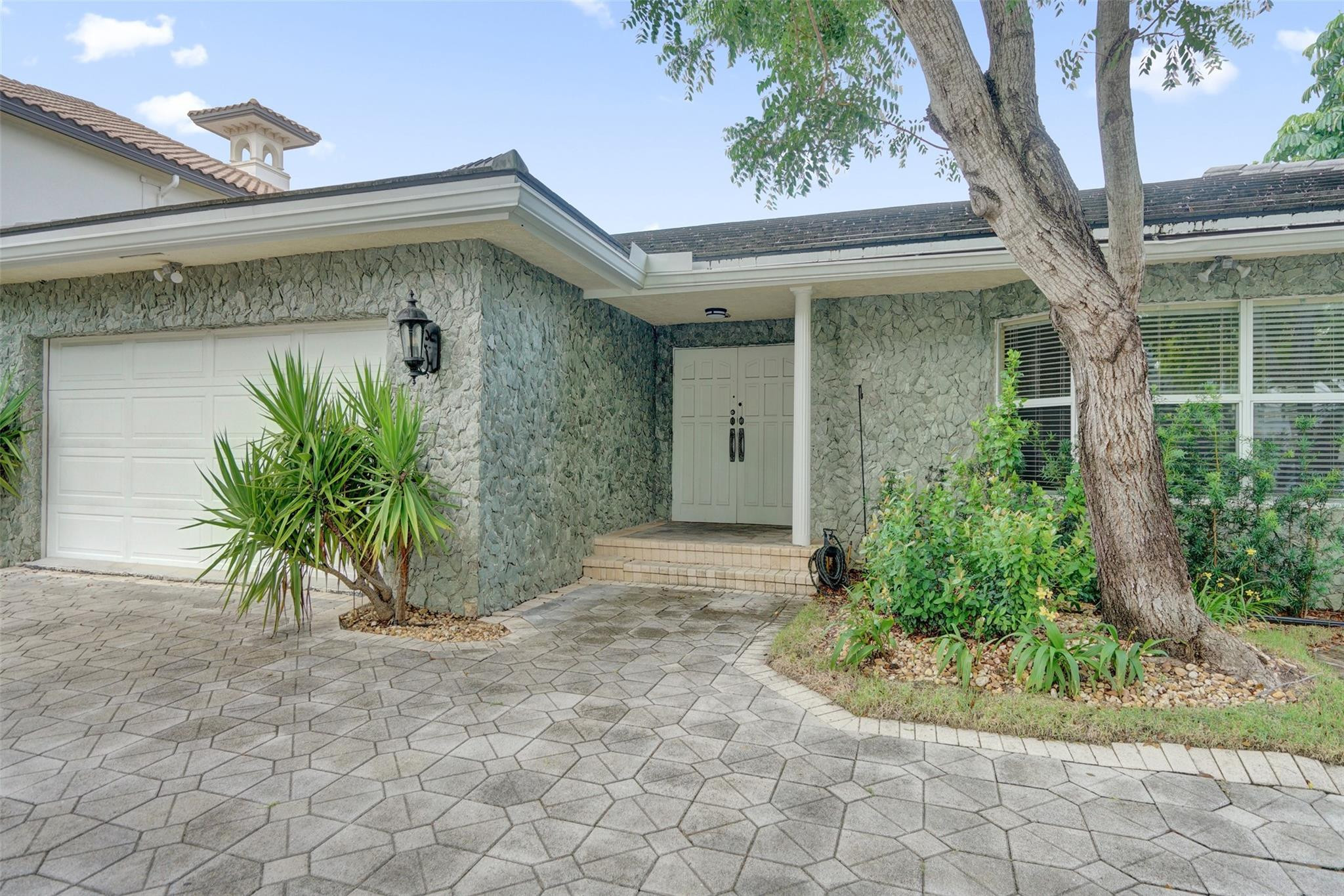 2427 Sea Island Drive Property Photo 41