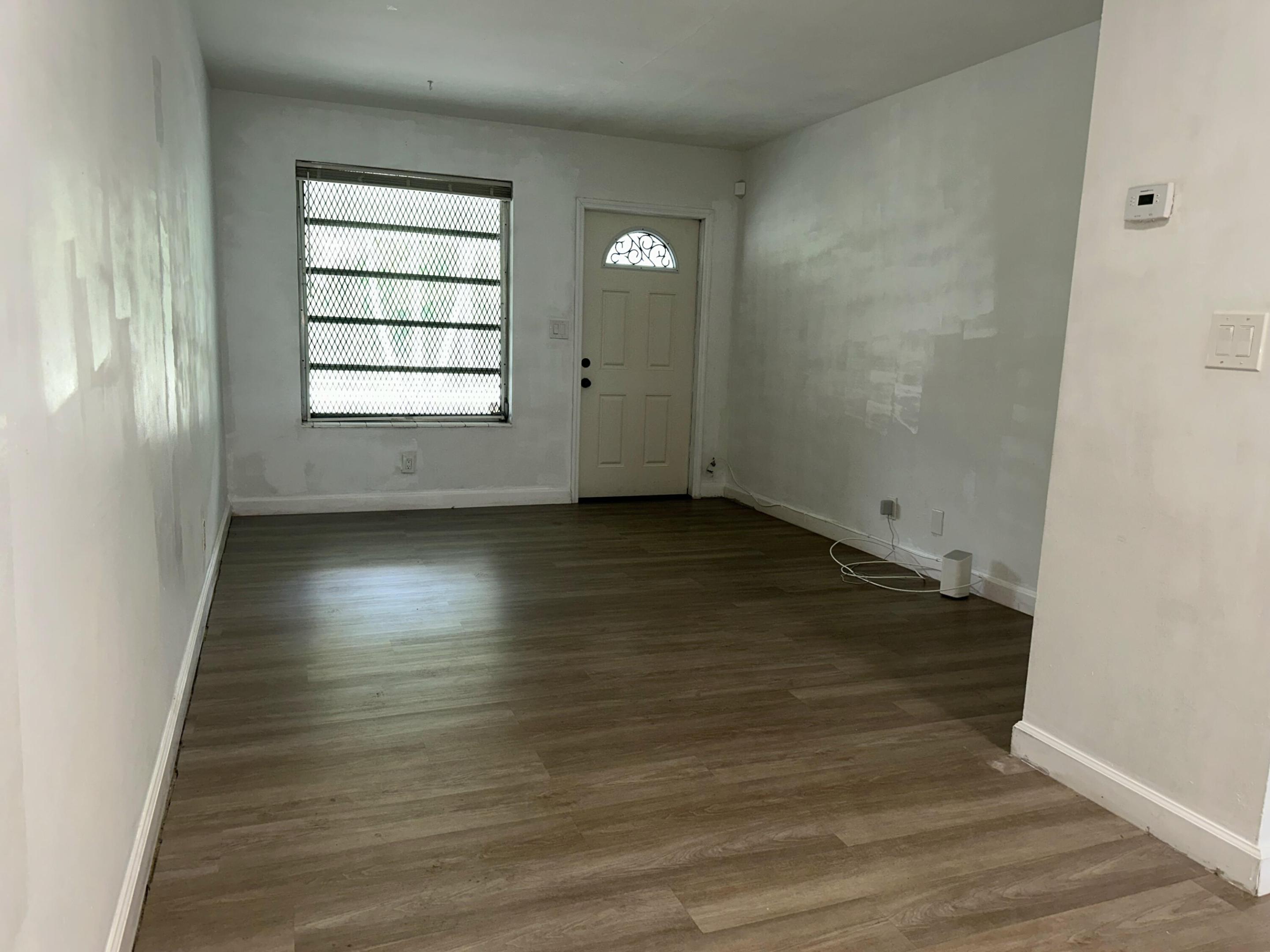 427 Sw 18th Avenue Property Photo 4